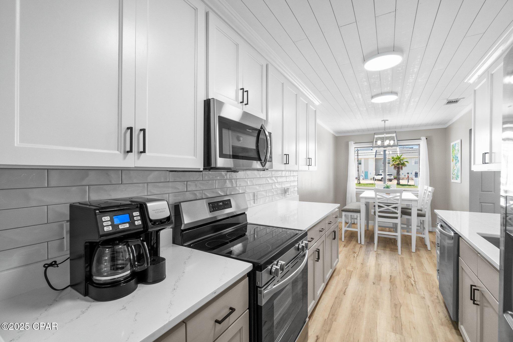 Image 13 For 6304 Thomas Drive U7