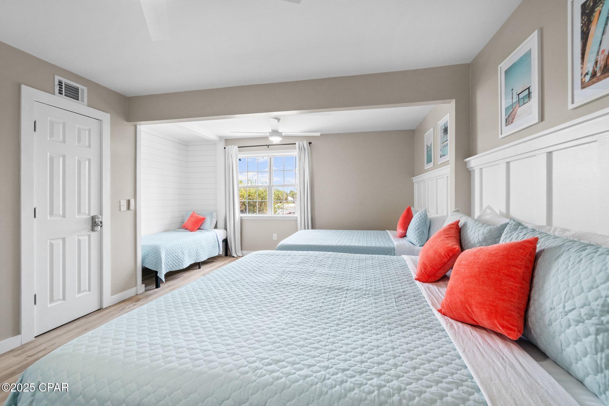 Image 24 For 6304 Thomas Drive U7