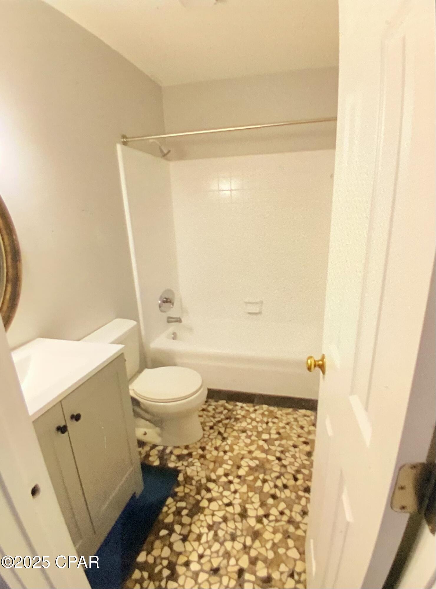 Image 16 For 1111 Fortune  A