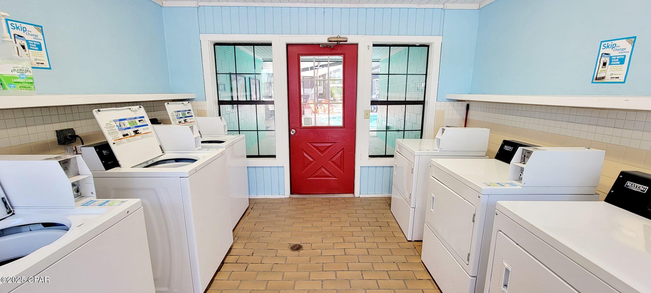 Listing photo id 8 for 11930 Panama City Beach Parkway