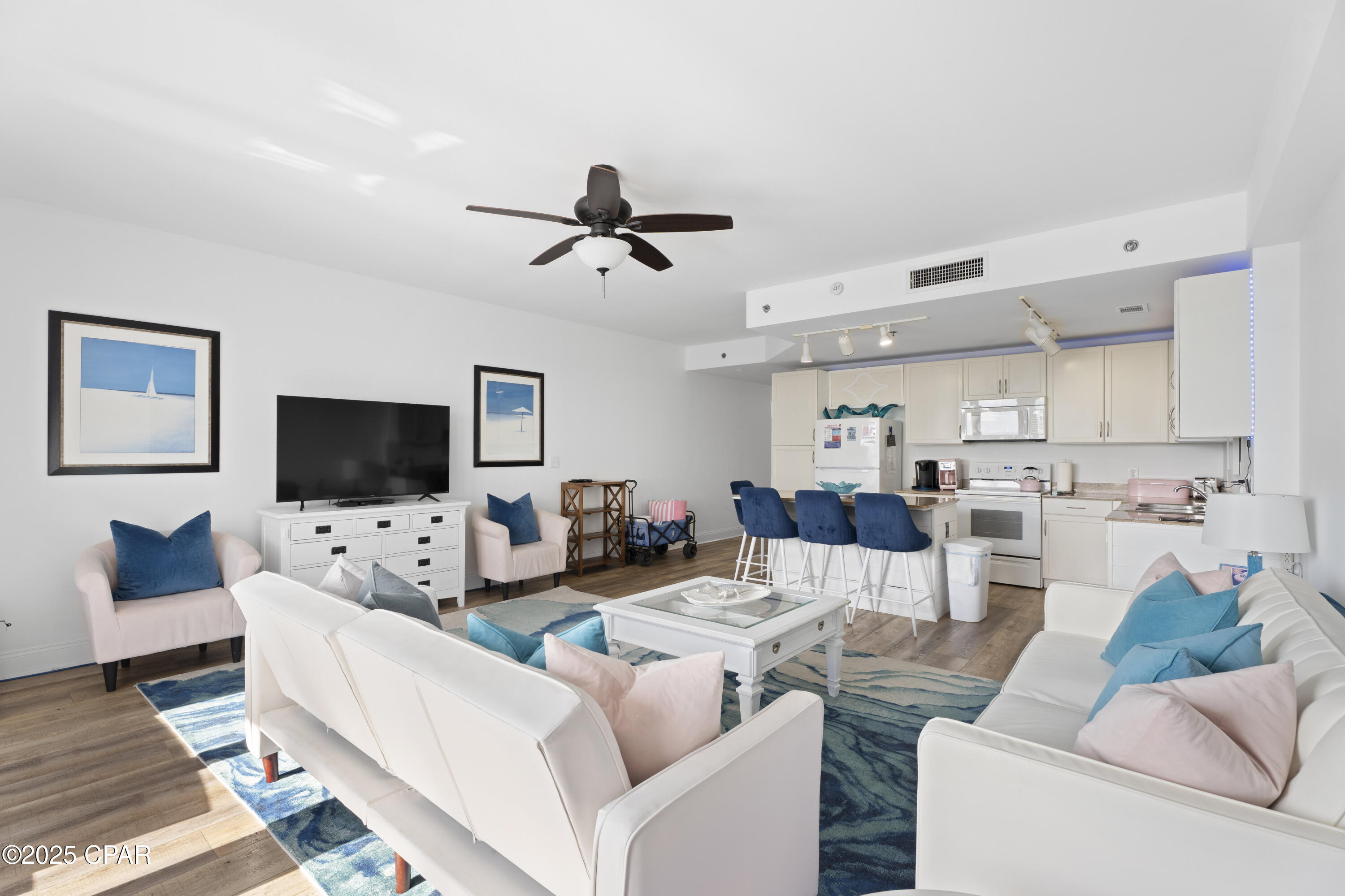 Image 17 For 9902 Thomas Drive 1437