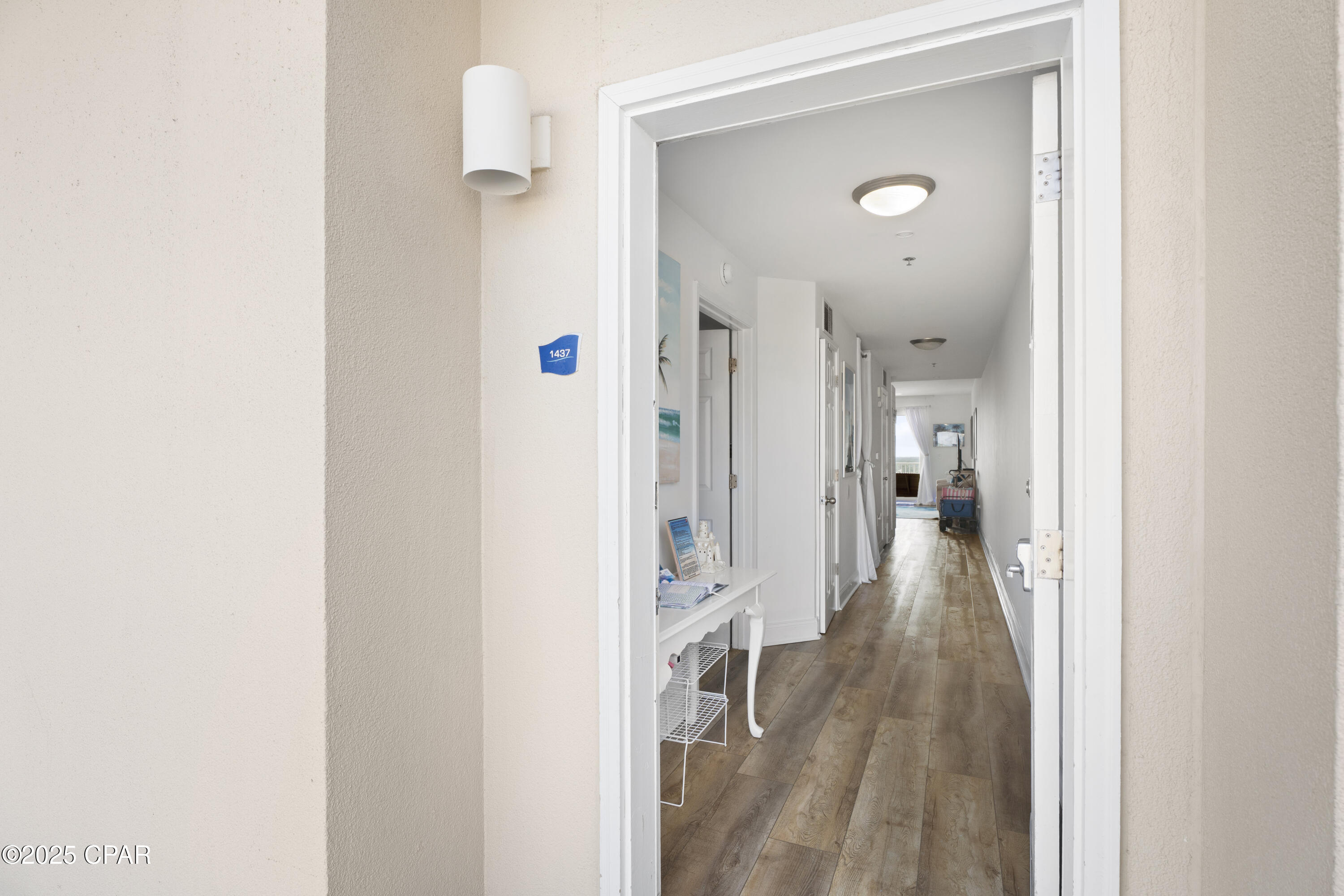 Image 2 For 9902 Thomas Drive 1437