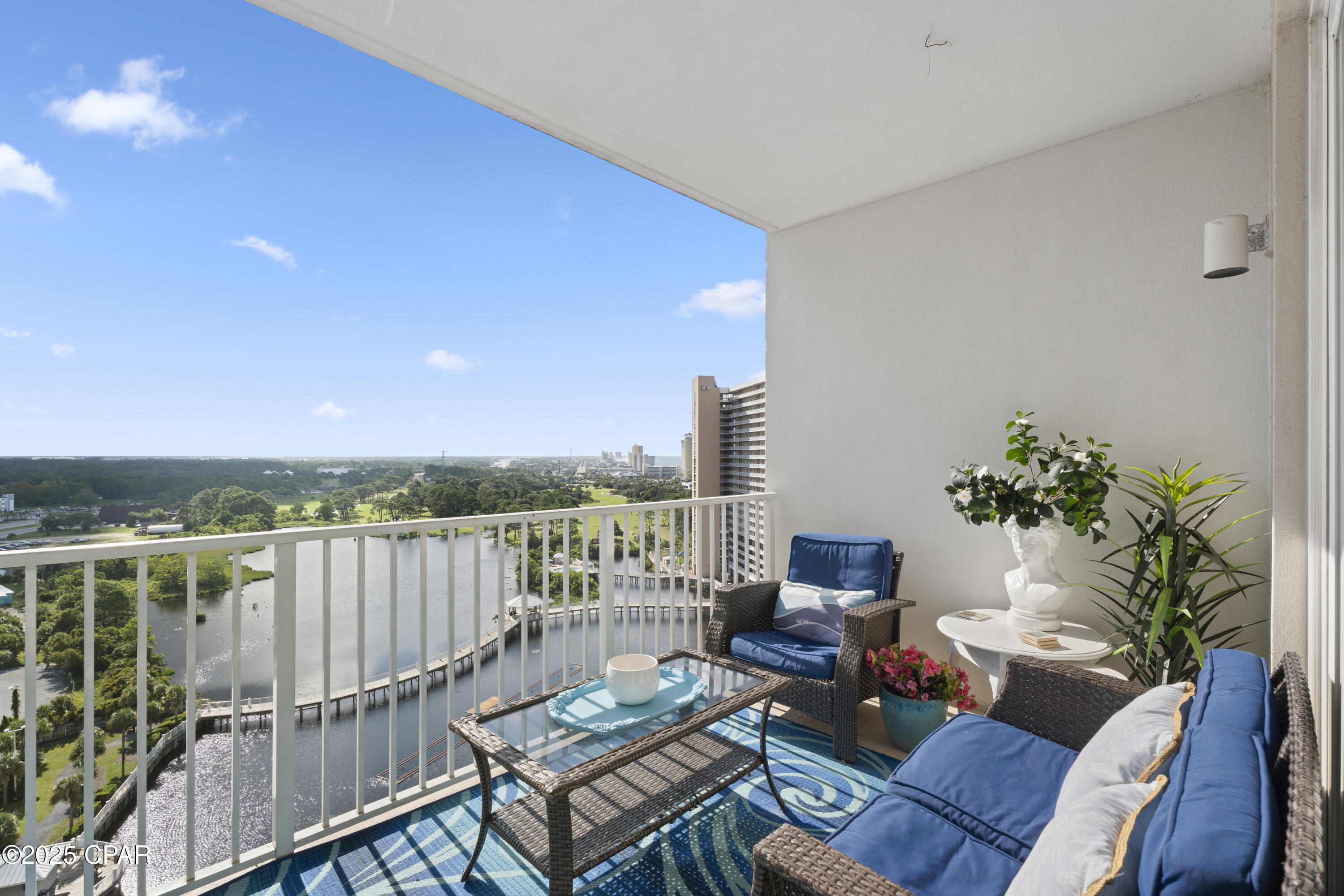 Image 21 For 9902 Thomas Drive 1437