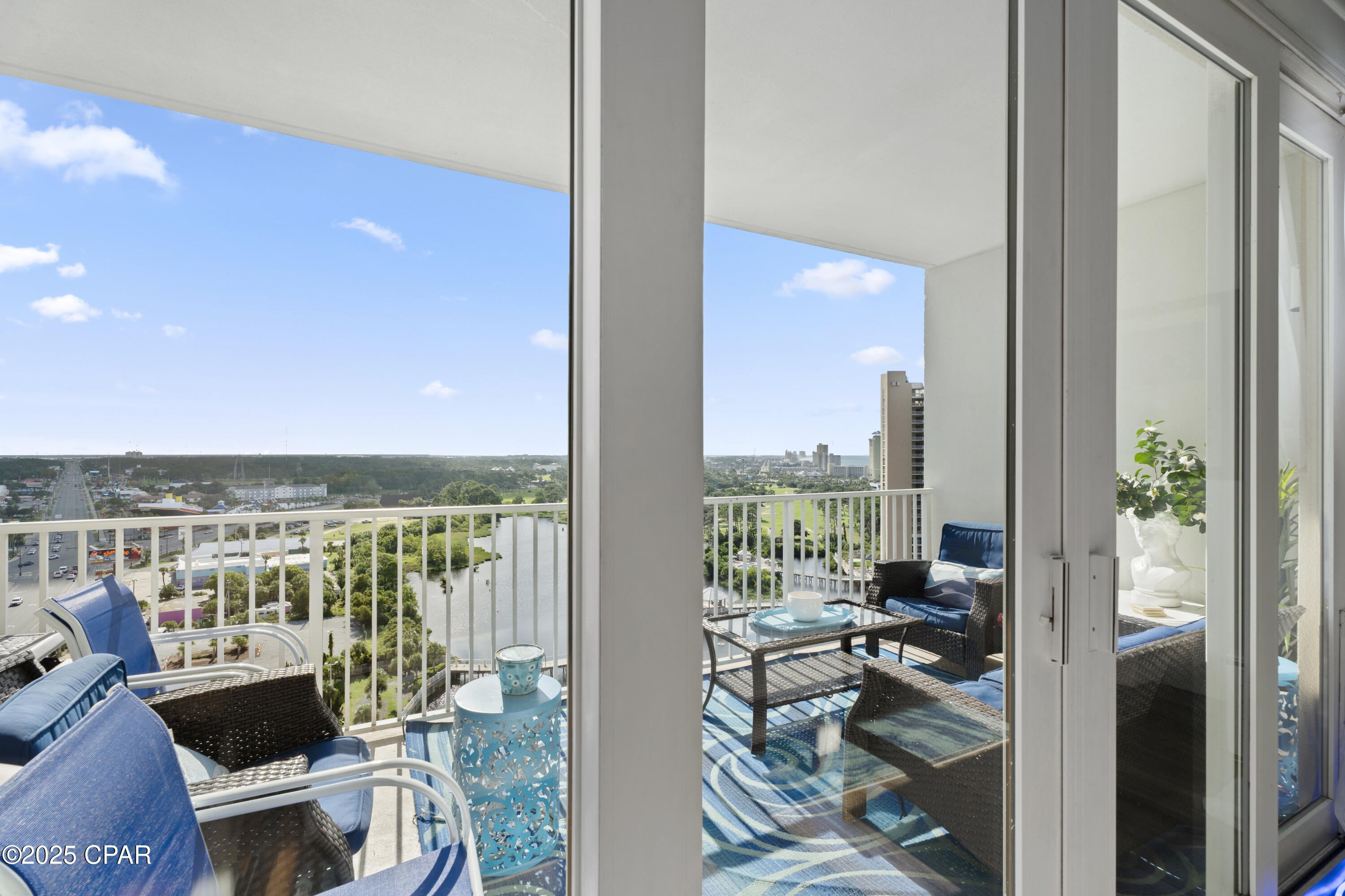 Image 22 For 9902 Thomas Drive 1437