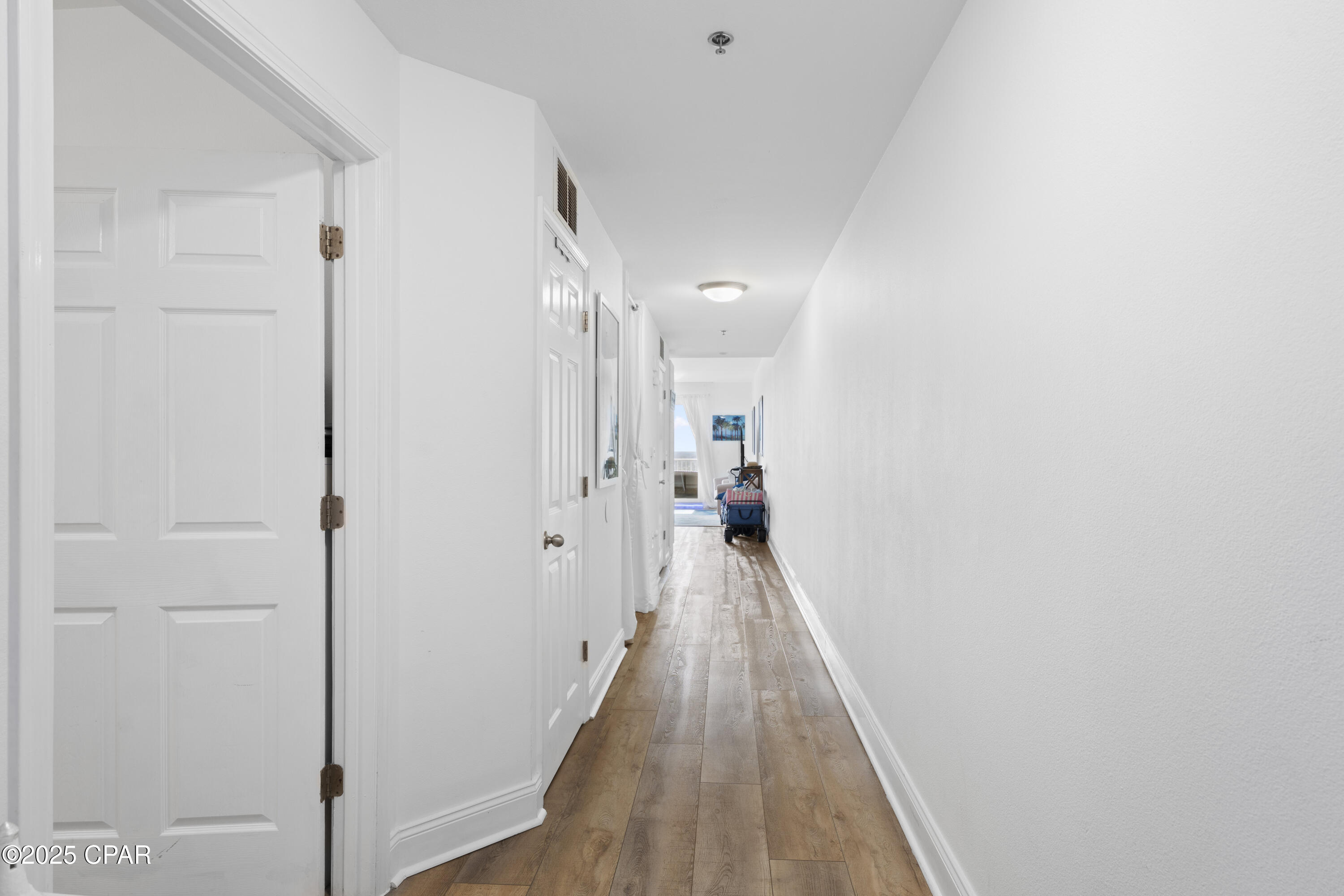 Image 3 For 9902 Thomas Drive 1437