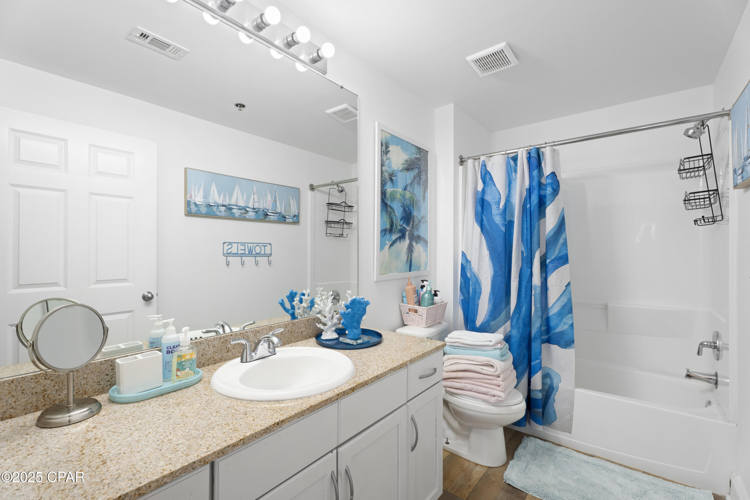 Image 8 For 9902 Thomas Drive 1437