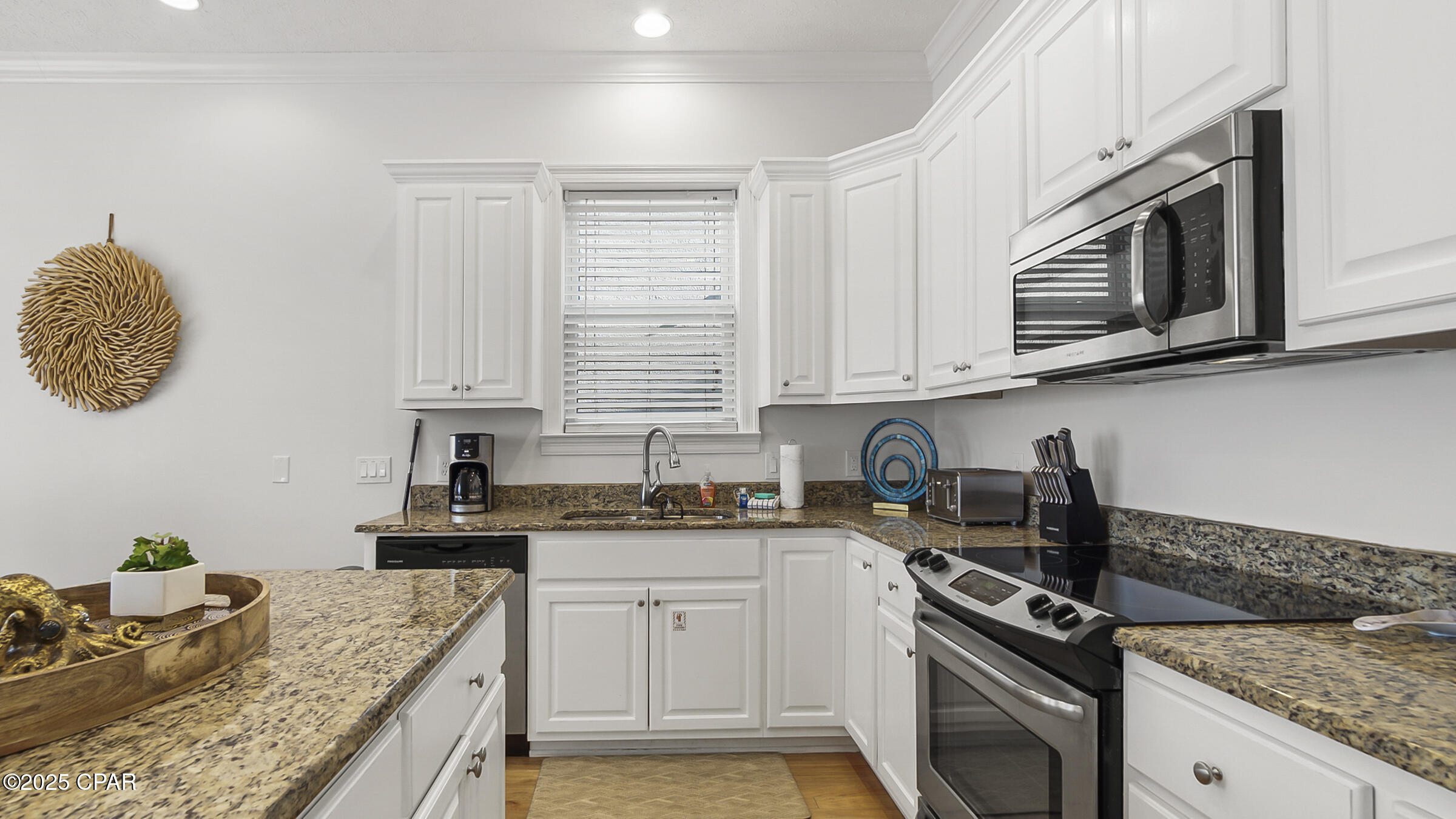 Image 6 For 7822 Thomas Drive