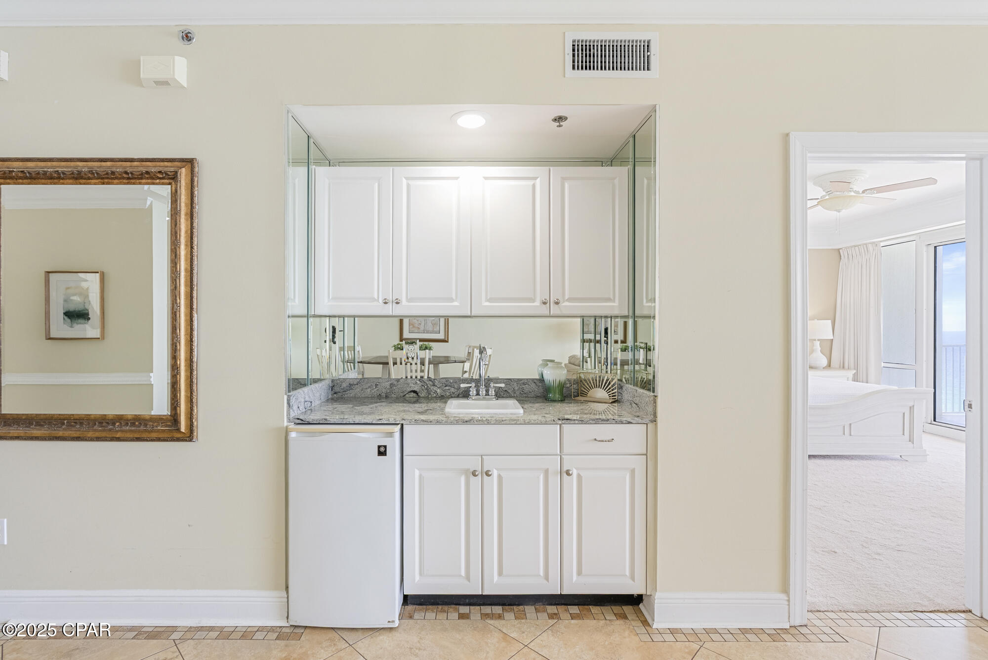 Image 12 For 6415 Thomas Drive 1501