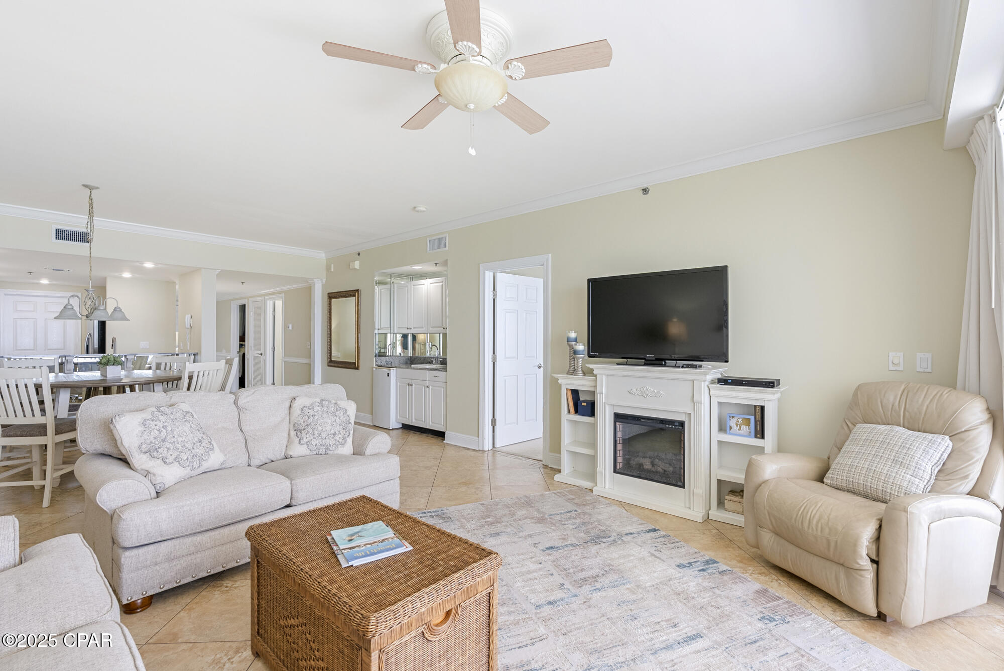 Image 14 For 6415 Thomas Drive 1501