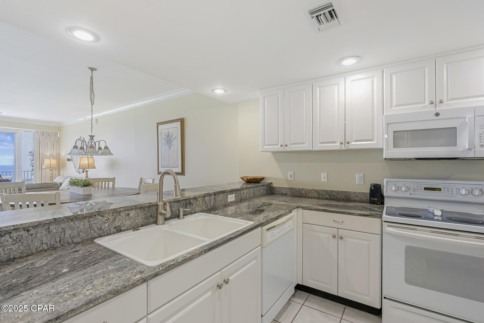 Image 17 For 6415 Thomas Drive 1501