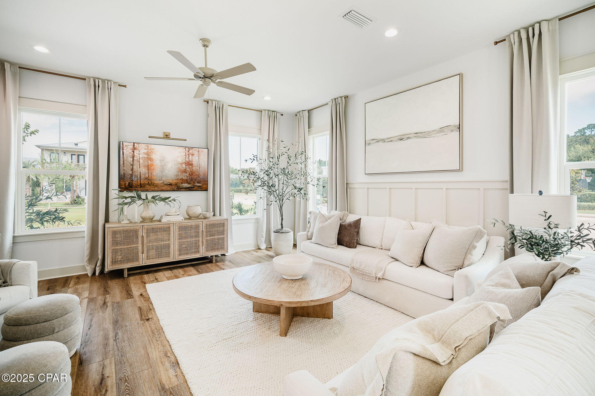 Listing photo id 10 for 322 Cicero Street