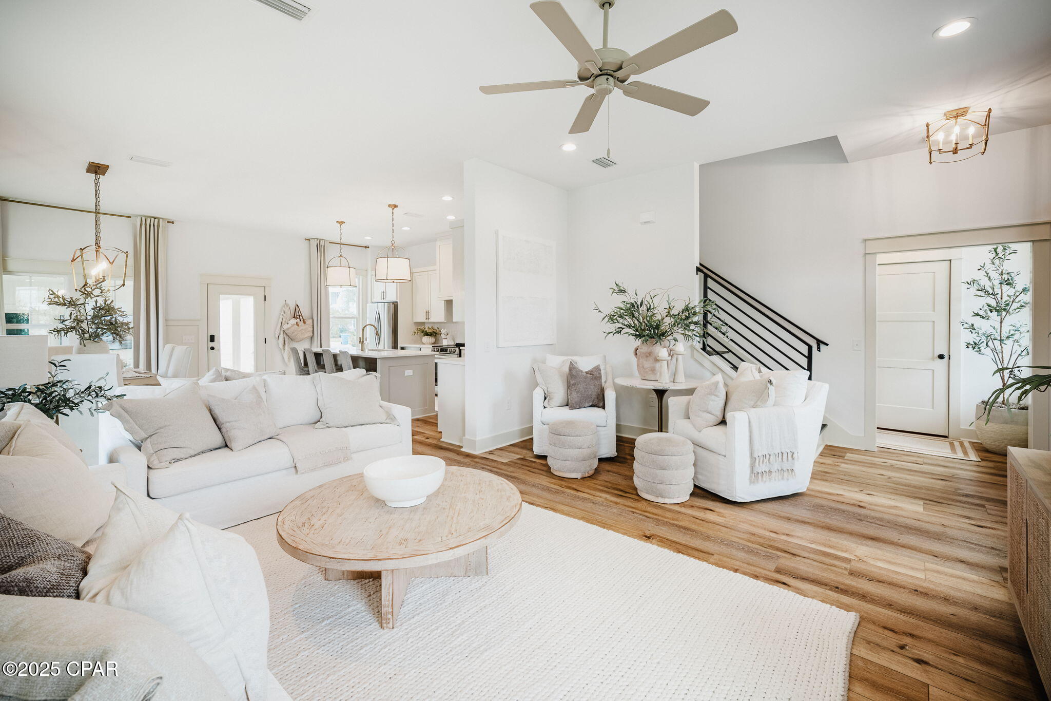 Listing photo id 11 for 322 Cicero Street