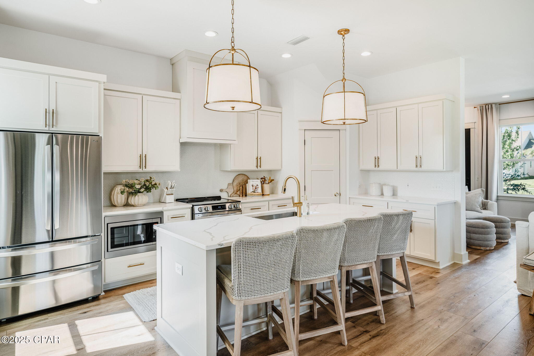 Listing photo id 13 for 322 Cicero Street