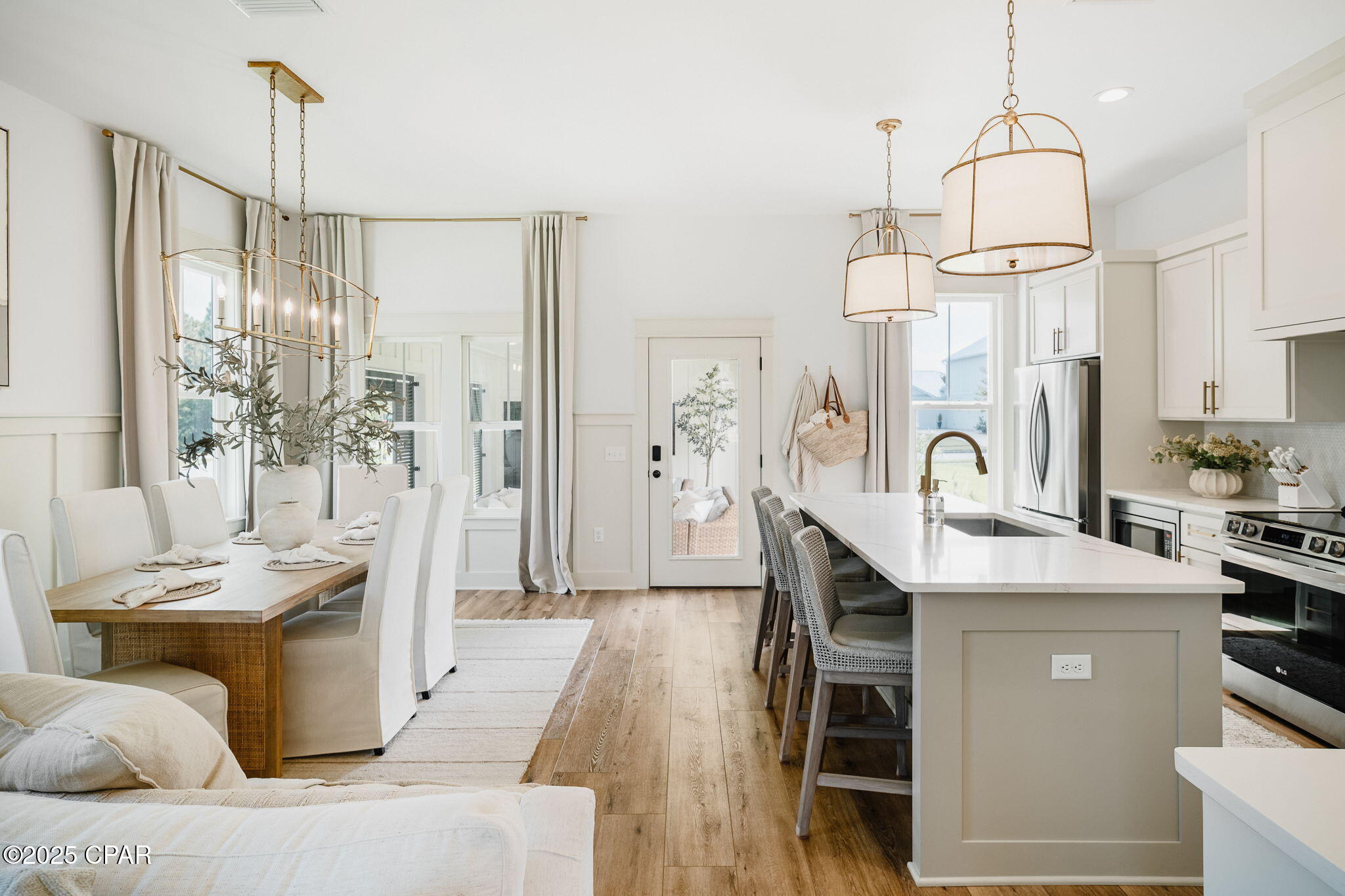 Listing photo id 21 for 322 Cicero Street