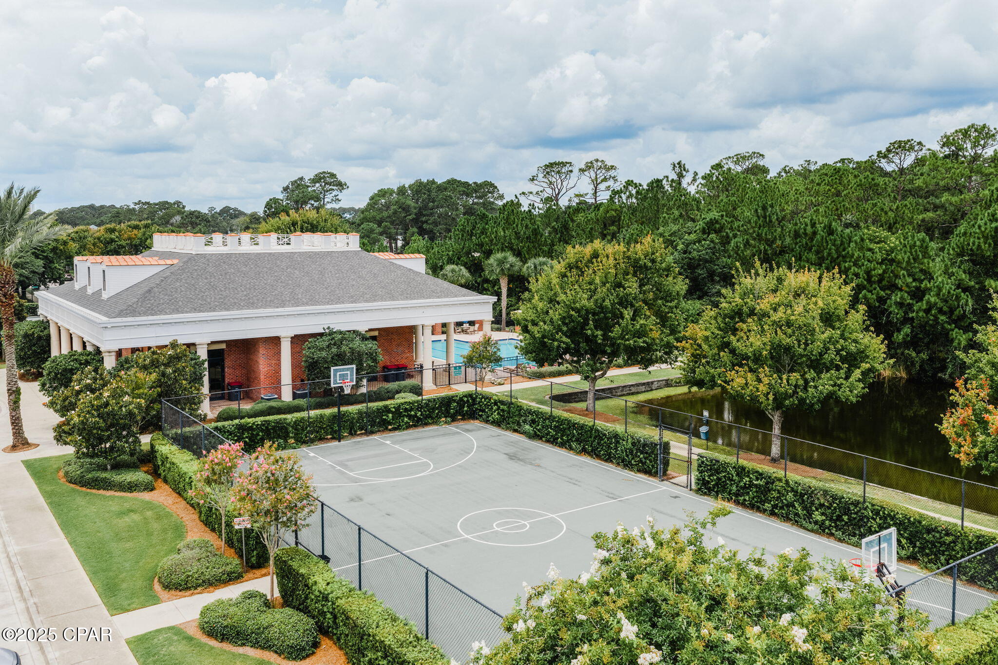 Listing photo id 69 for 322 Cicero Street