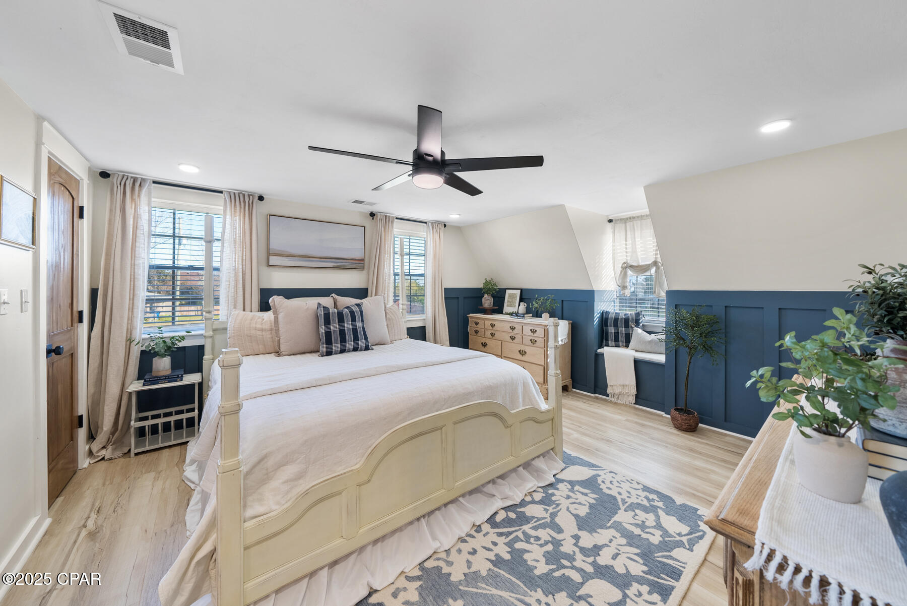 Image 16 For 632 Mount Holyoke Street