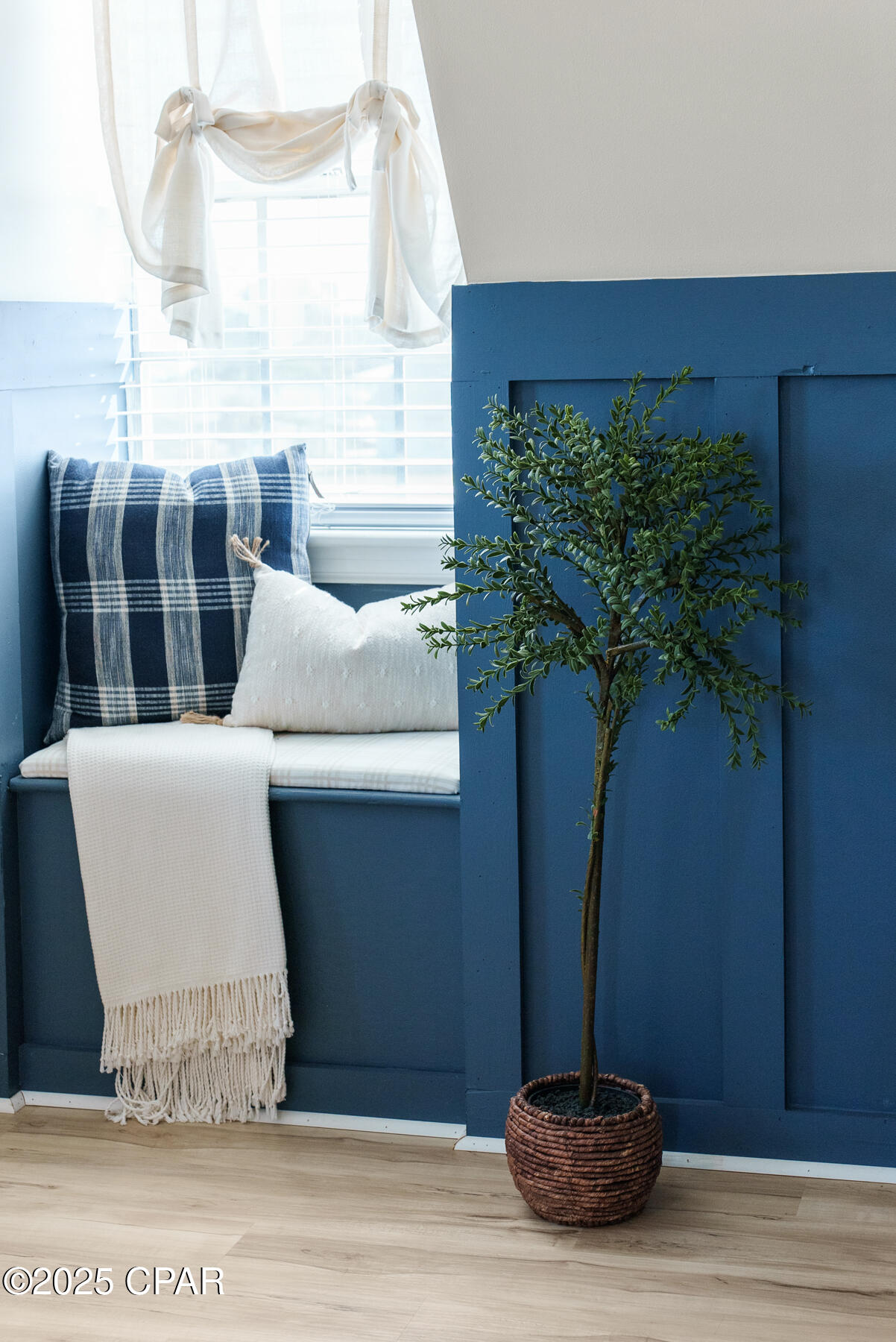 Image 80 For 632 Mount Holyoke Street