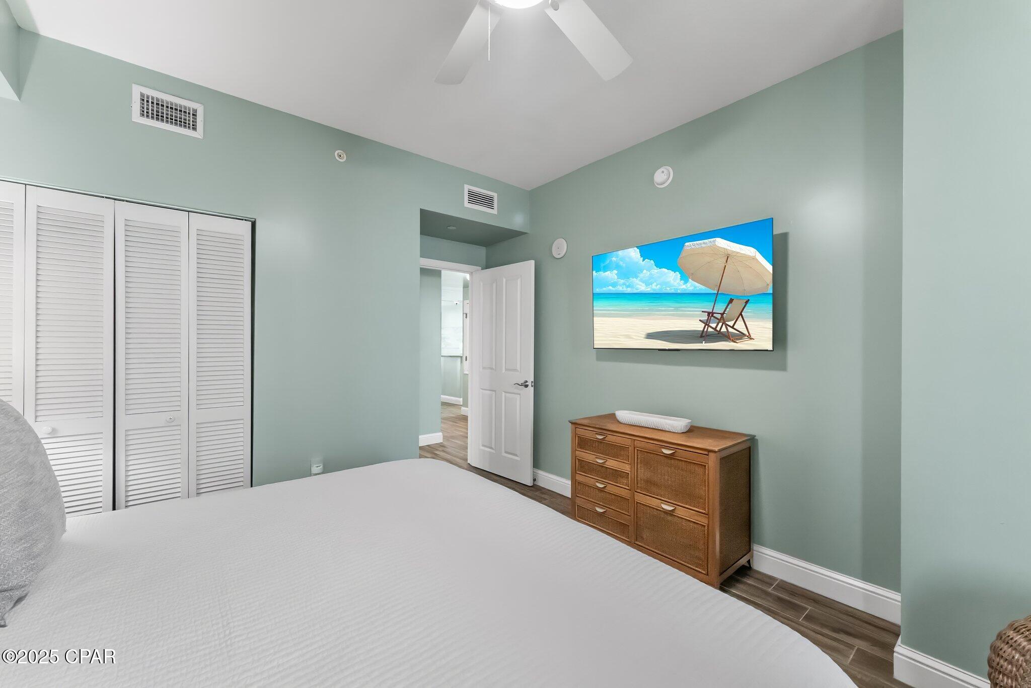 Image 25 For 15625 Front Beach Road 1004