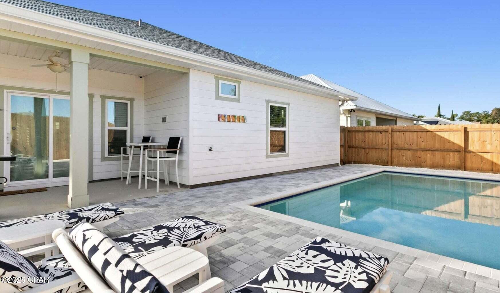 Image 3 For 21400 Marlin Avenue