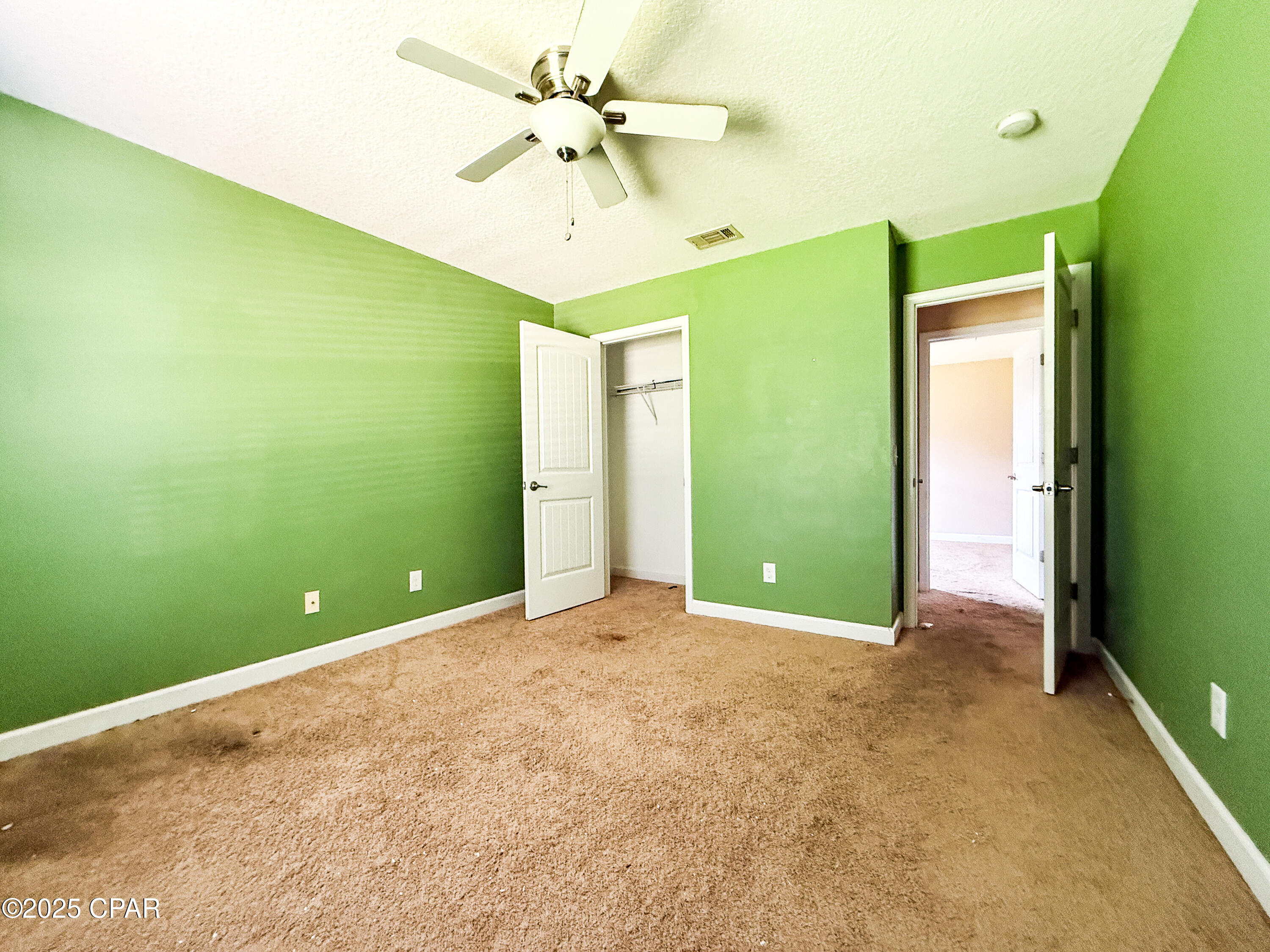 Listing photo id 12 for 11605 Aruba Drive