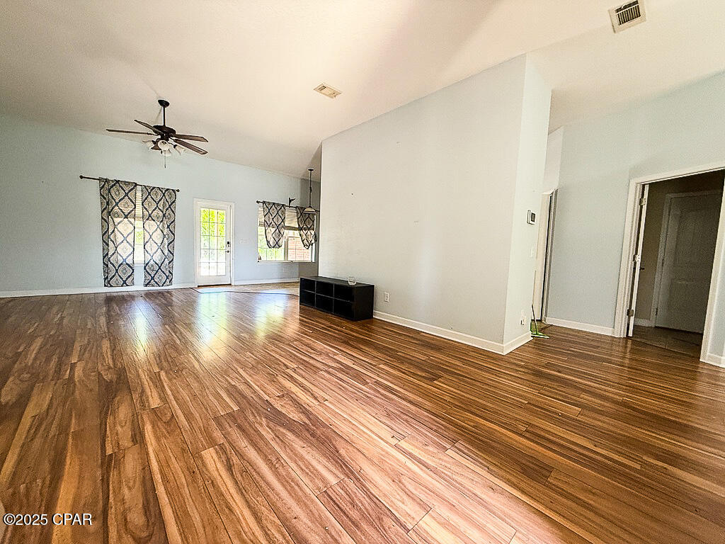 Listing photo id 2 for 11605 Aruba Drive