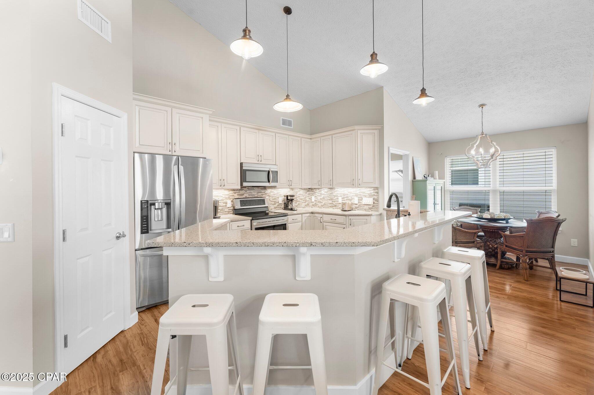 Image 11 For 21408 Palm Avenue