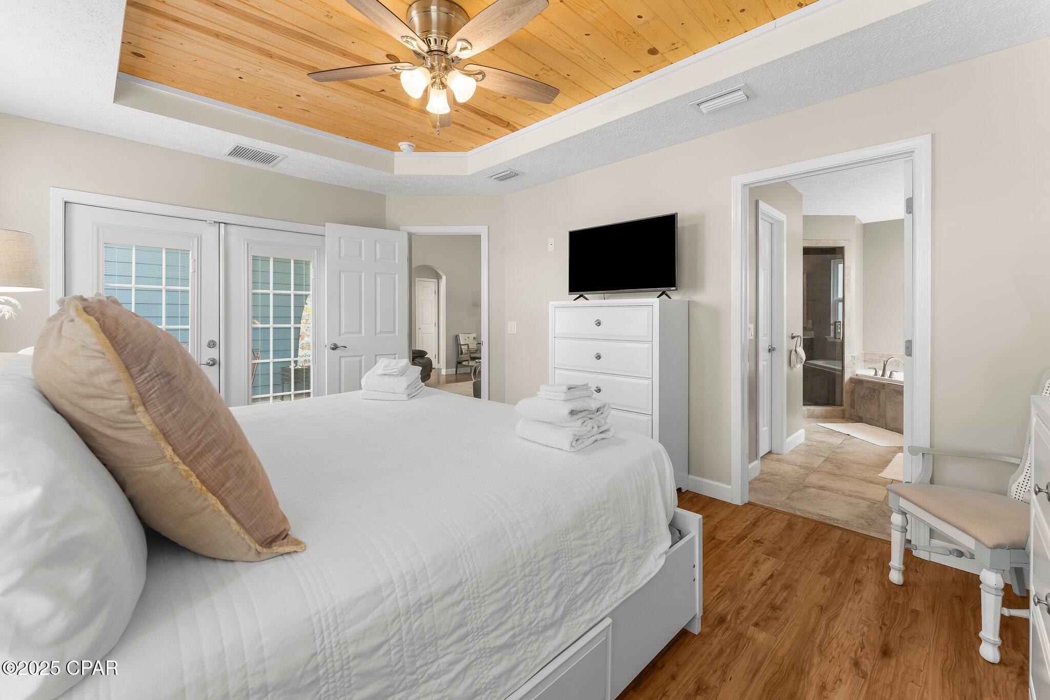 Image 22 For 21408 Palm Avenue