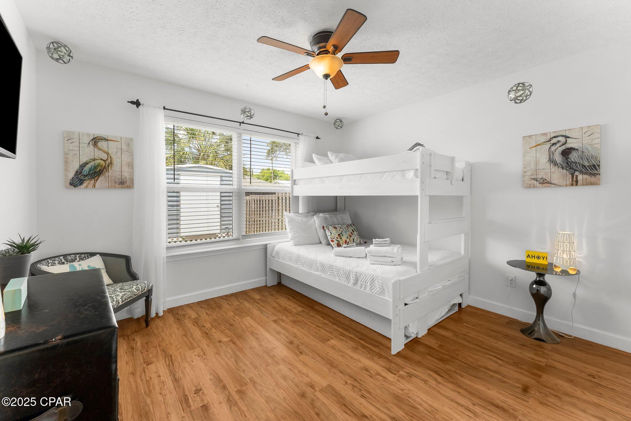 Image 28 For 21408 Palm Avenue