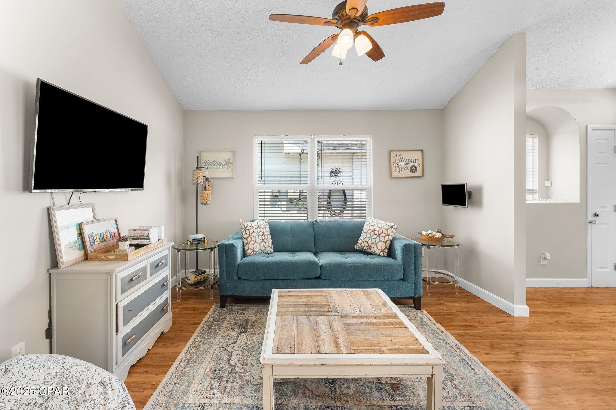 Image 8 For 21408 Palm Avenue