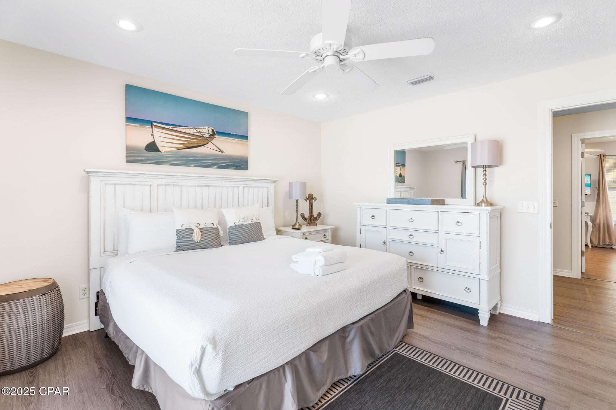 Image 20 For 17657 Front Beach Road B