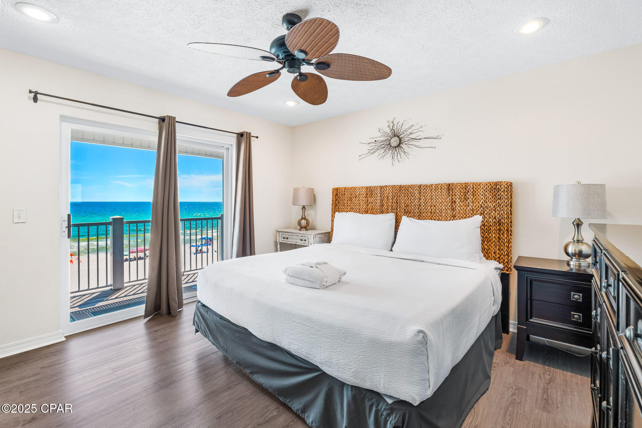 Image 21 For 17657 Front Beach Road B