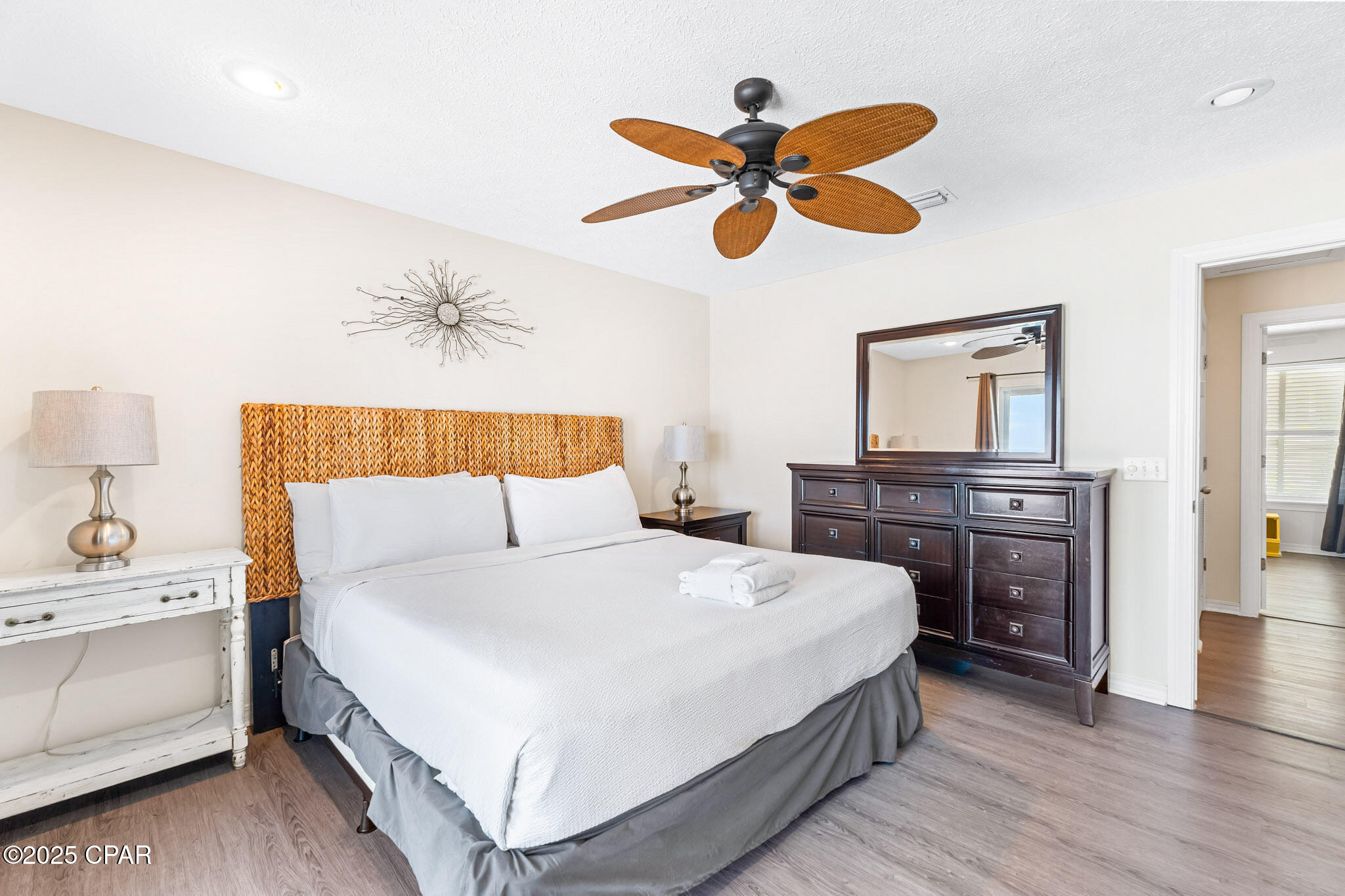 Image 22 For 17657 Front Beach Road B