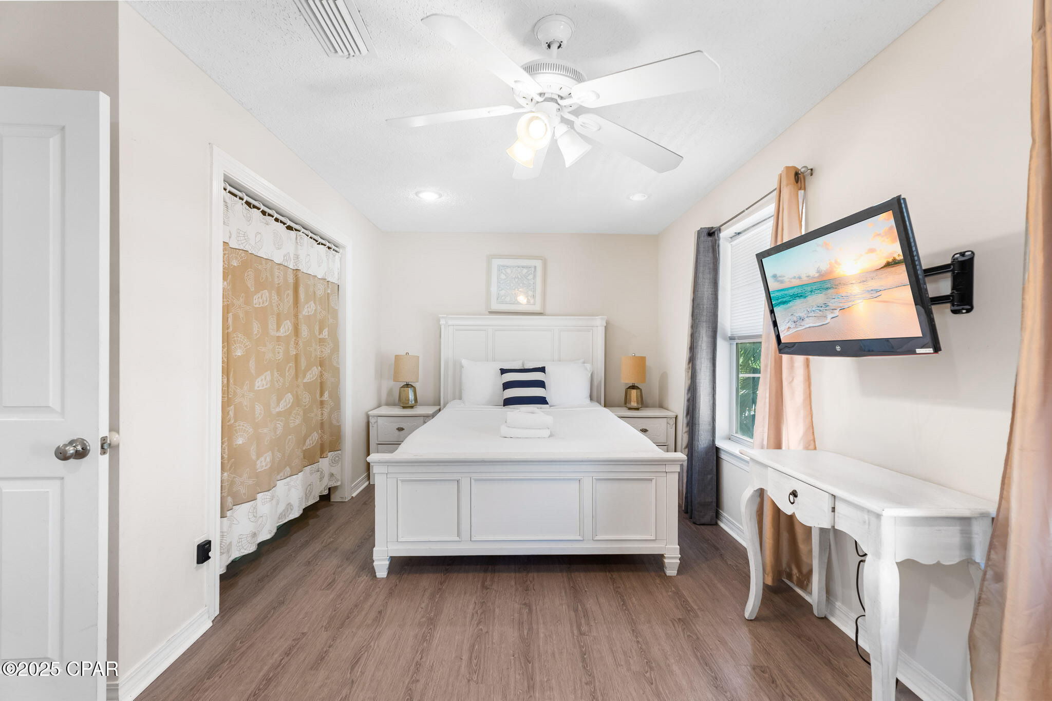 Image 28 For 17657 Front Beach Road B