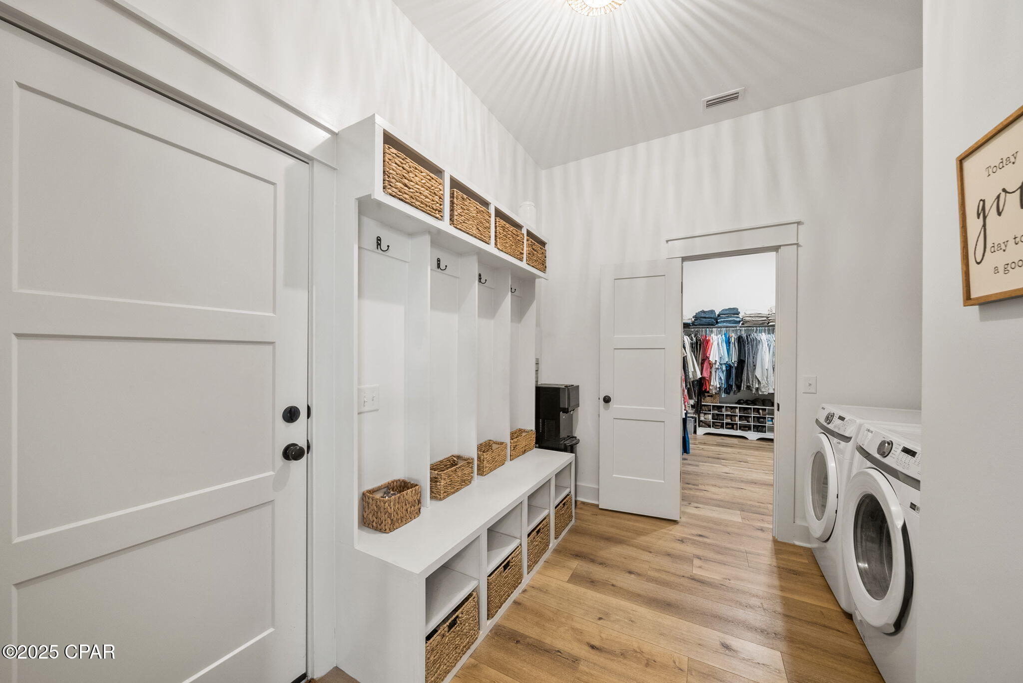 Image 38 For 320 Cicero Street