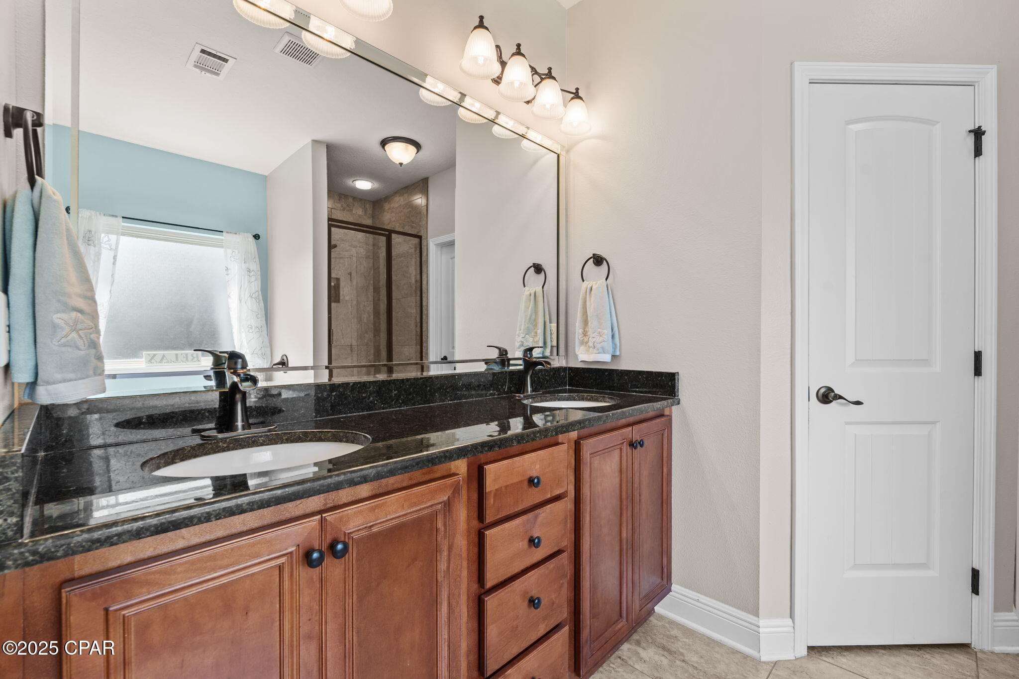 Listing photo id 25 for 111 Lake Merial Boulevard