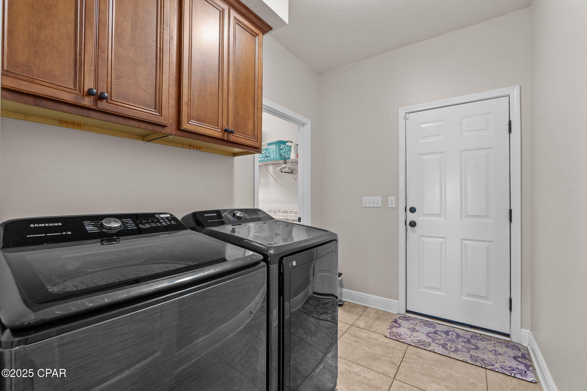 Listing photo id 45 for 111 Lake Merial Boulevard