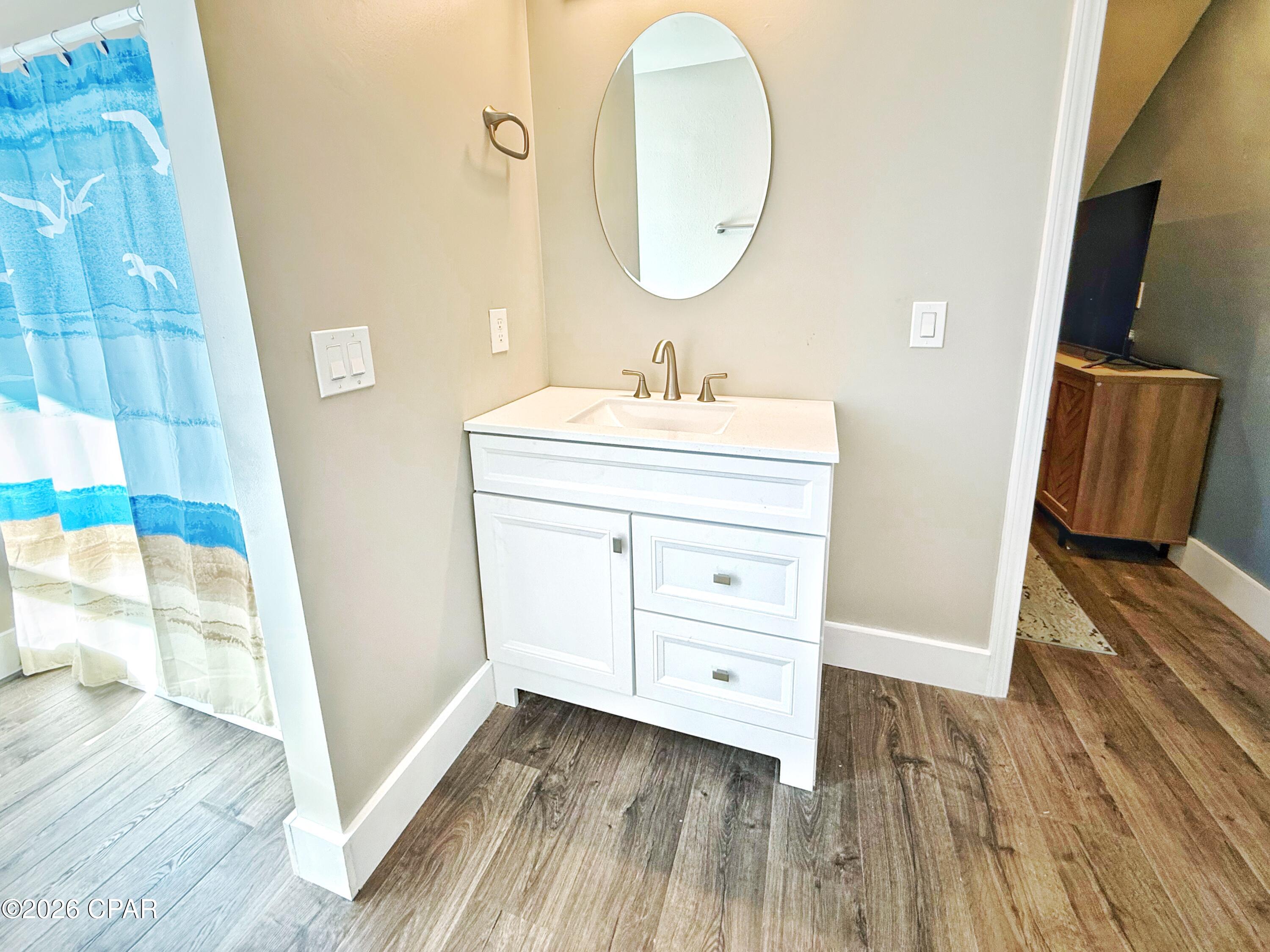 Listing photo id 60 for 111 Lake Merial Boulevard