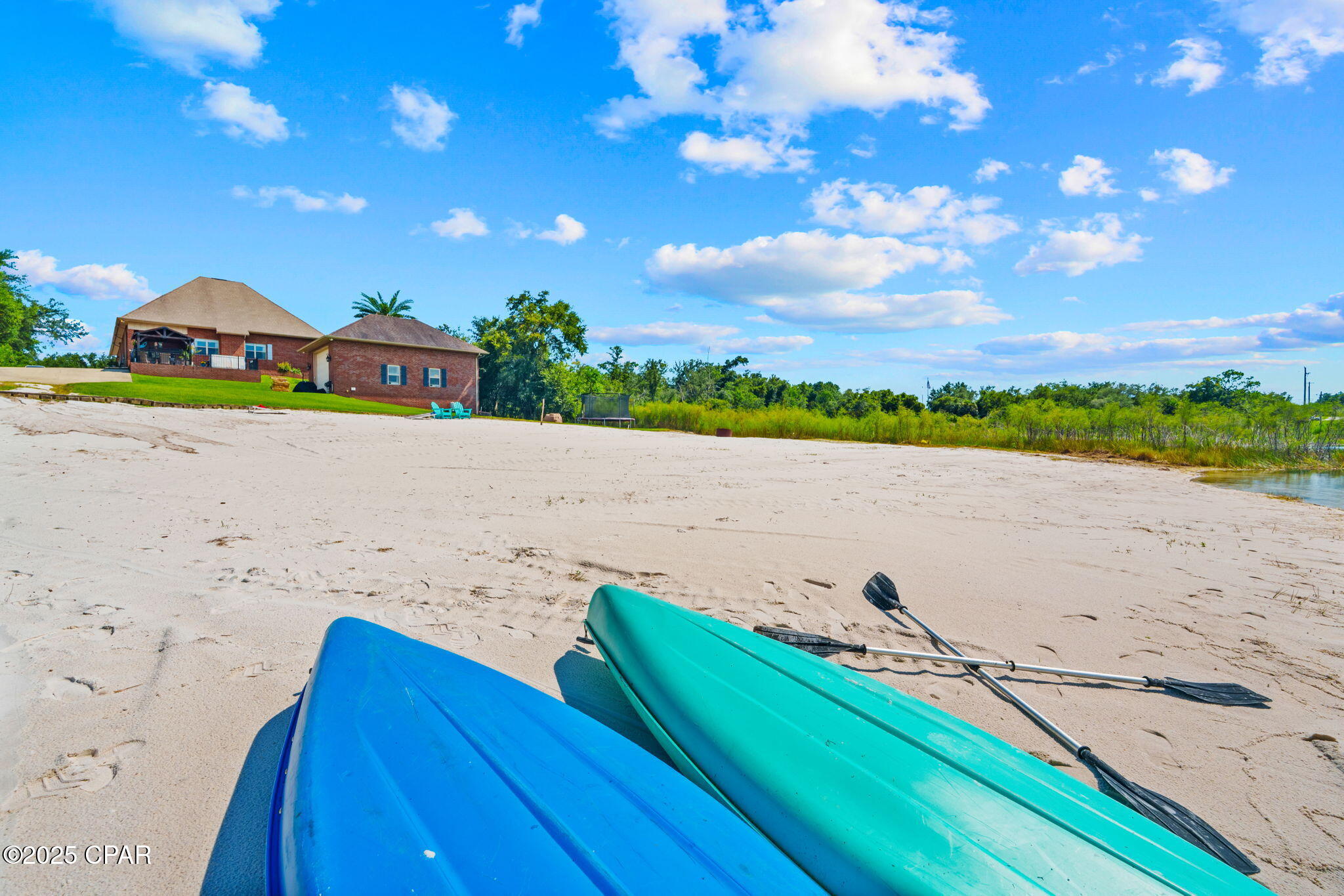 Listing photo id 72 for 111 Lake Merial Boulevard