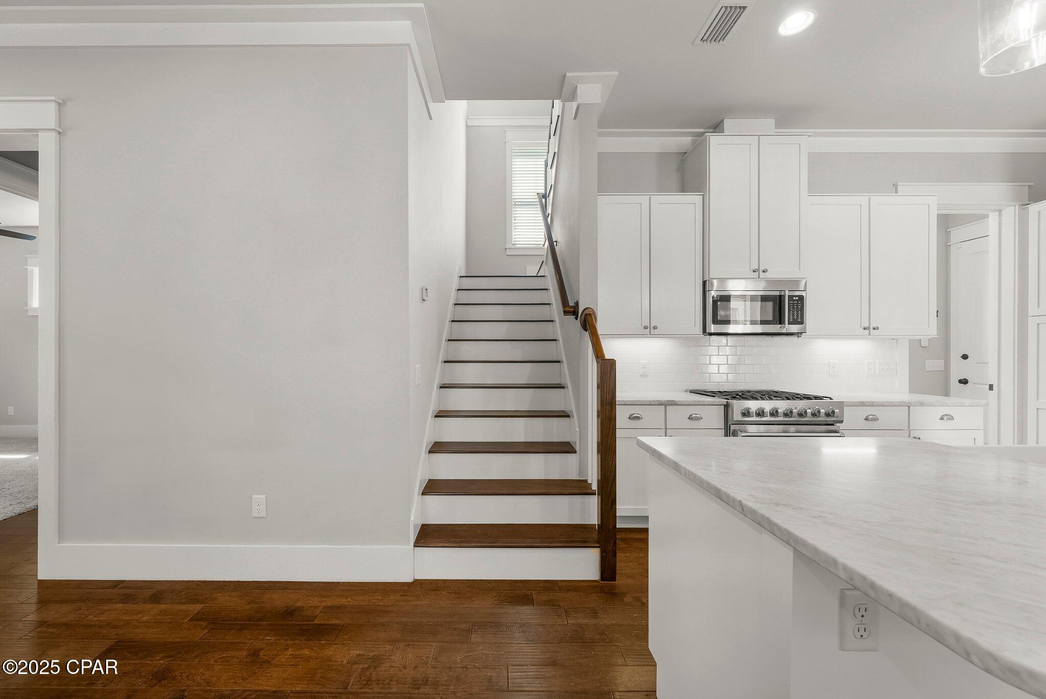 Image 18 For 403 Liverpool Avenue