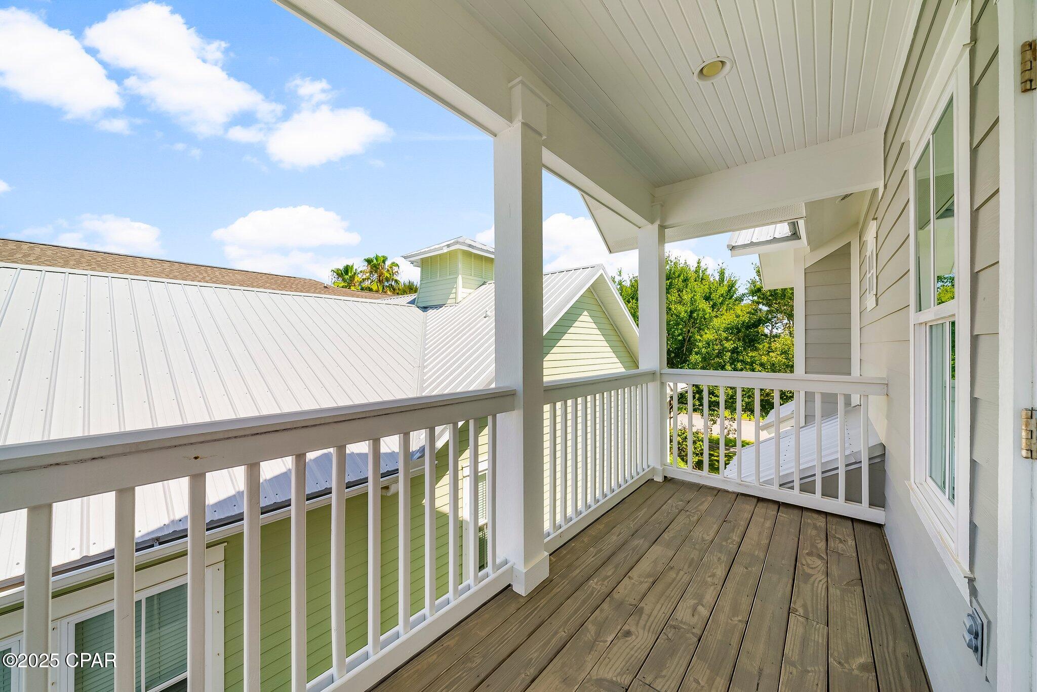 Listing photo id 24 for 403 Liverpool Avenue