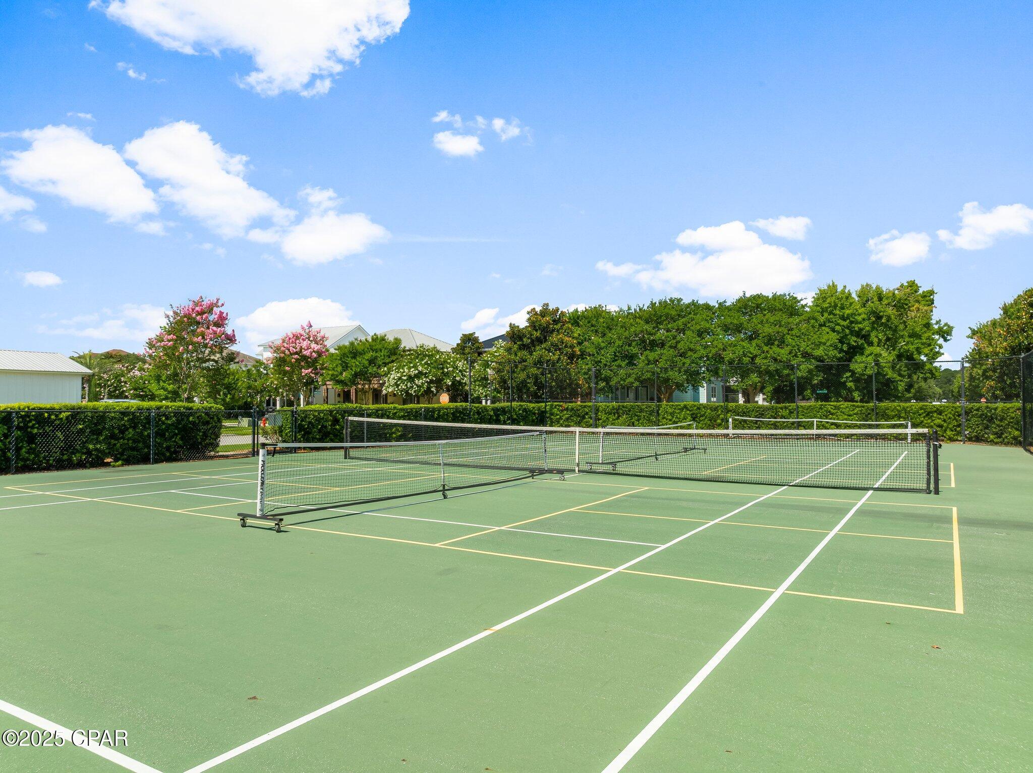 Listing photo id 41 for 403 Liverpool Avenue