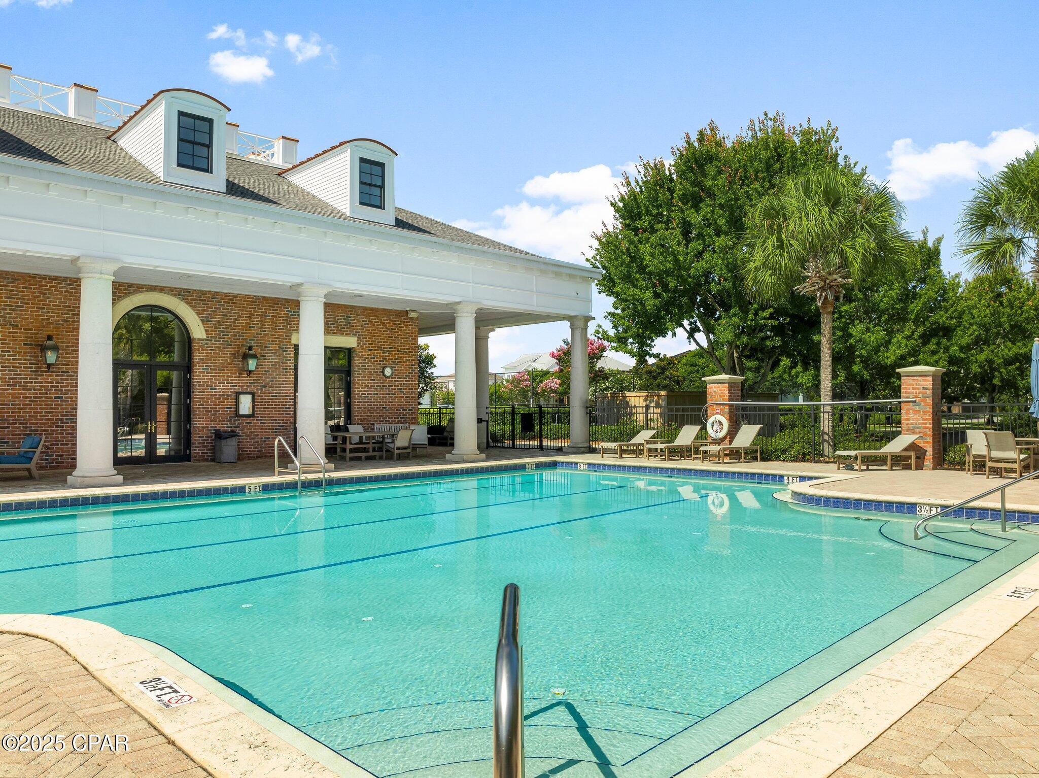 Listing photo id 46 for 403 Liverpool Avenue