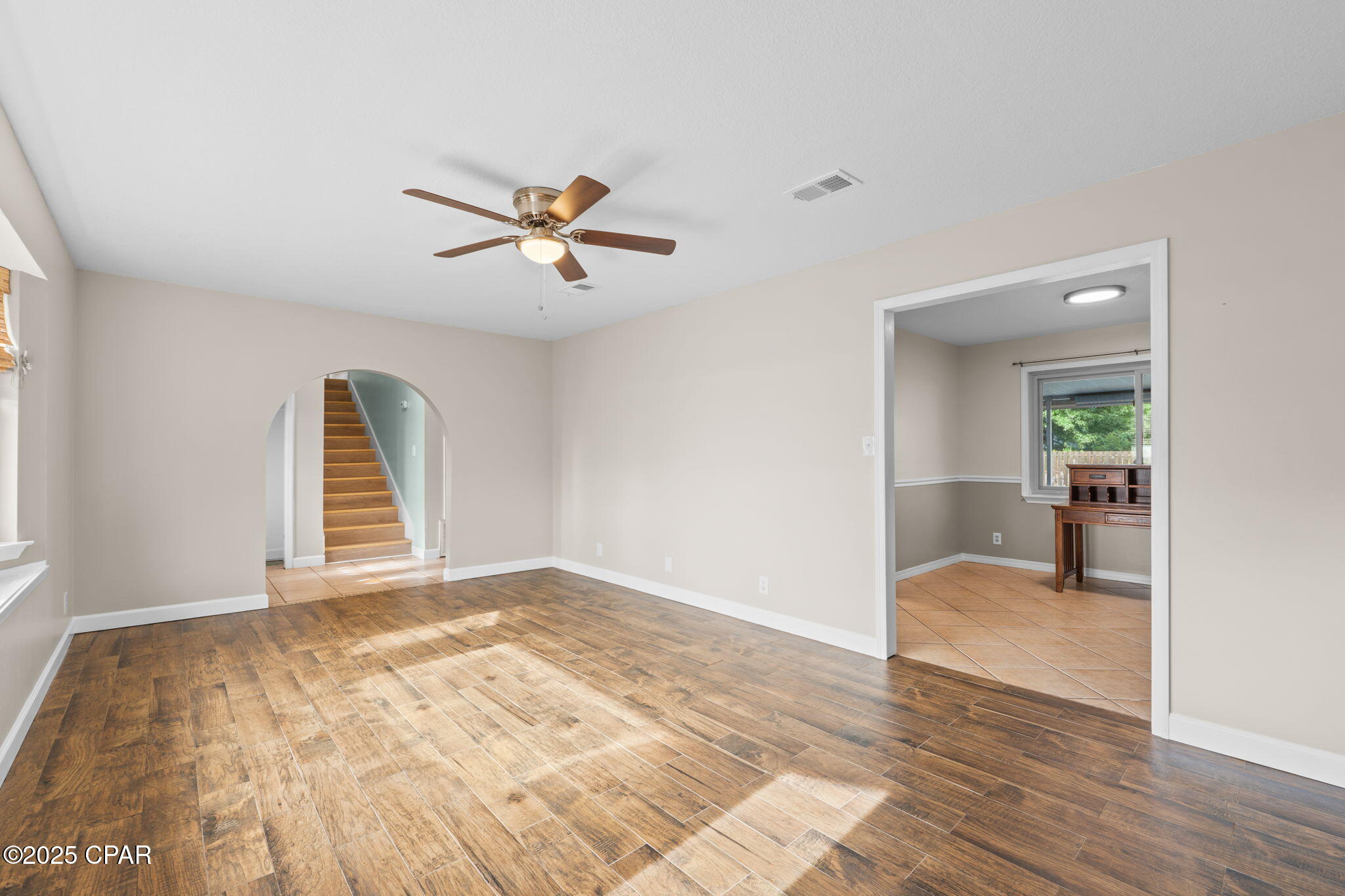 Image 12 For 1520 Belmont Boulevard