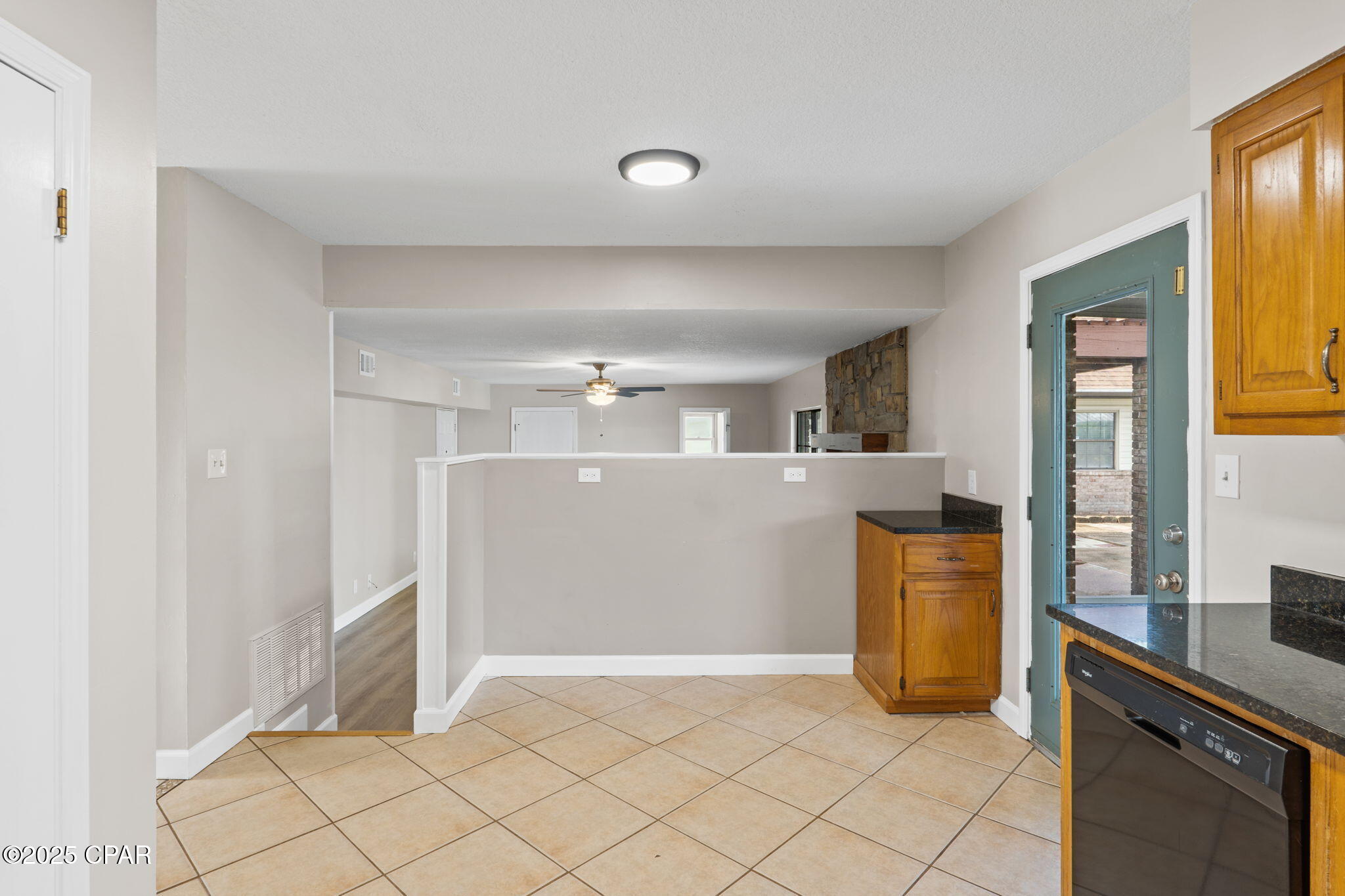 Image 18 For 1520 Belmont Boulevard