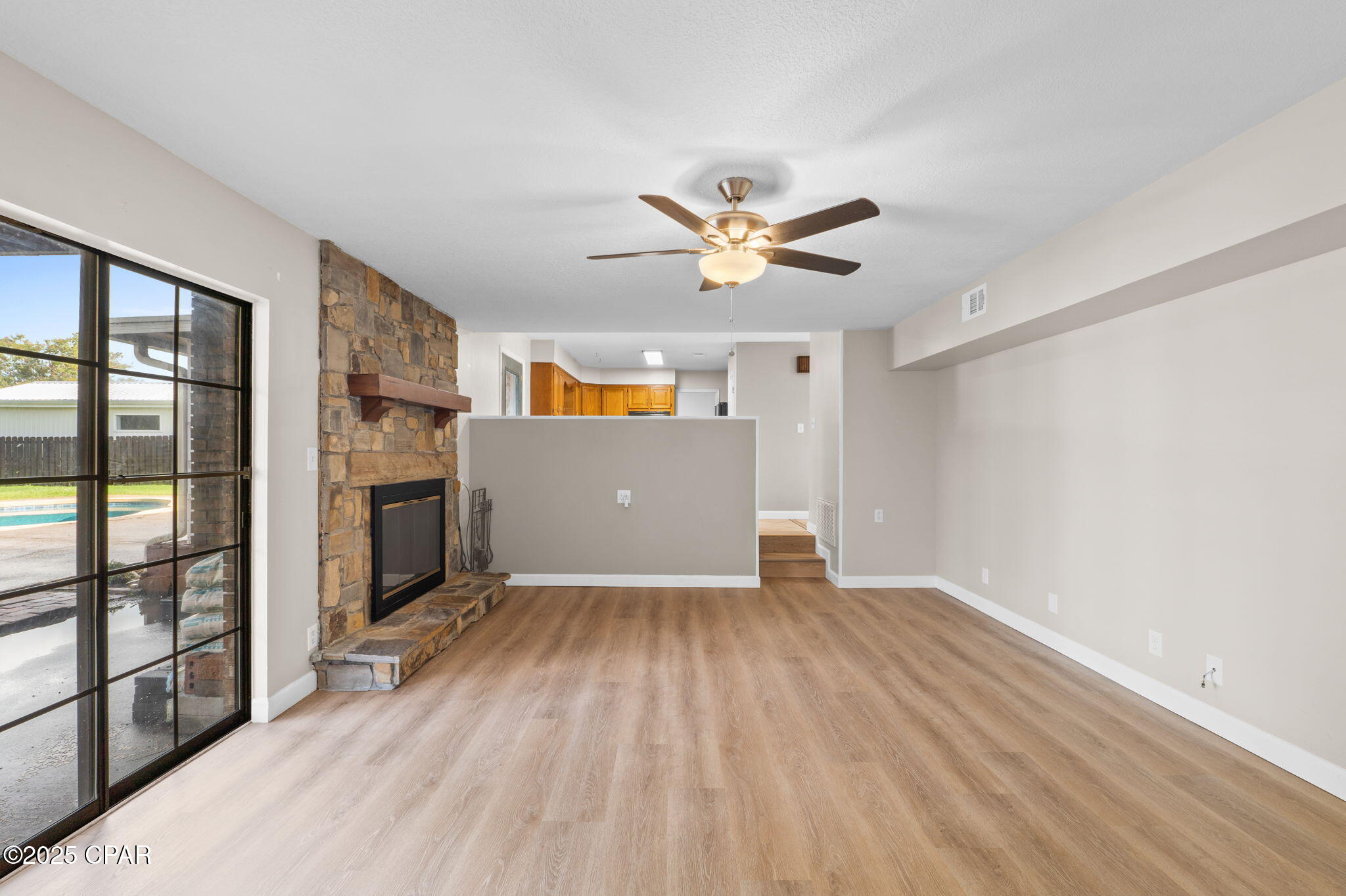 Image 21 For 1520 Belmont Boulevard