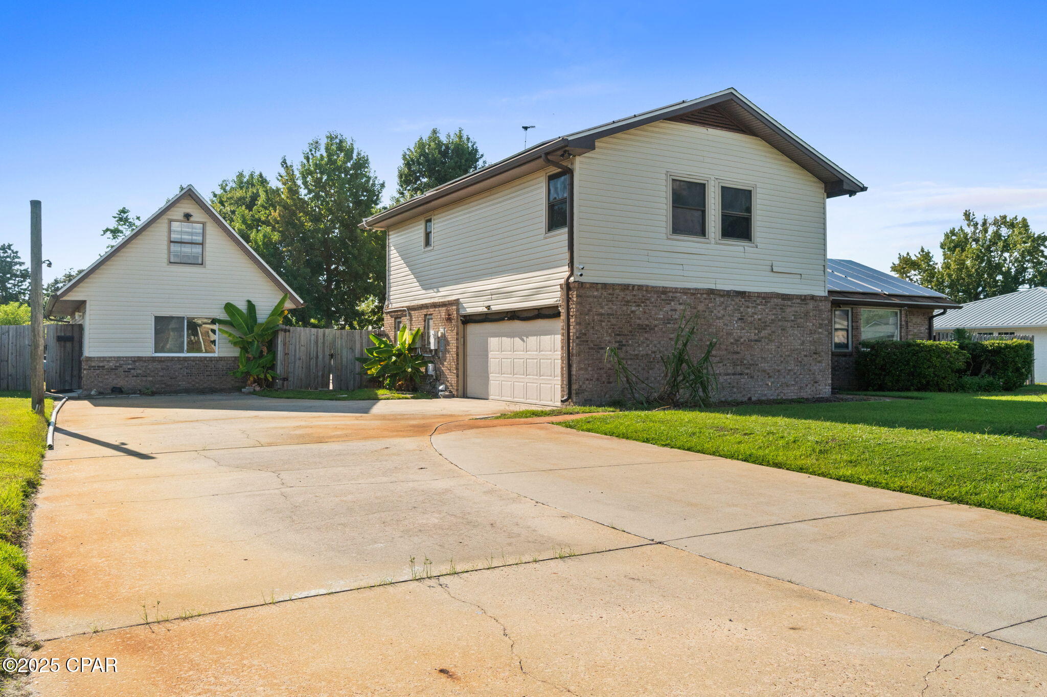 Image 4 For 1520 Belmont Boulevard