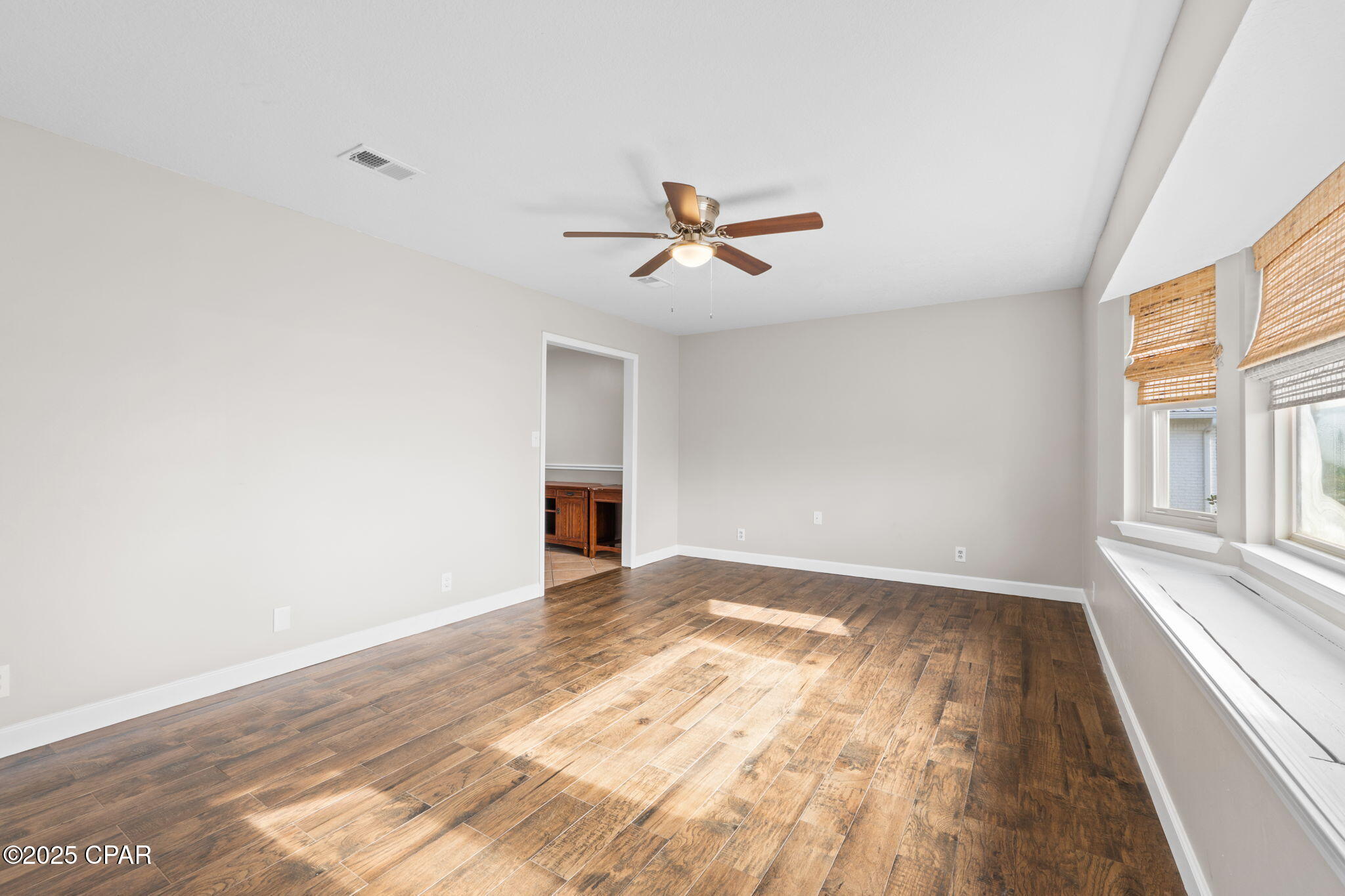 Image 9 For 1520 Belmont Boulevard