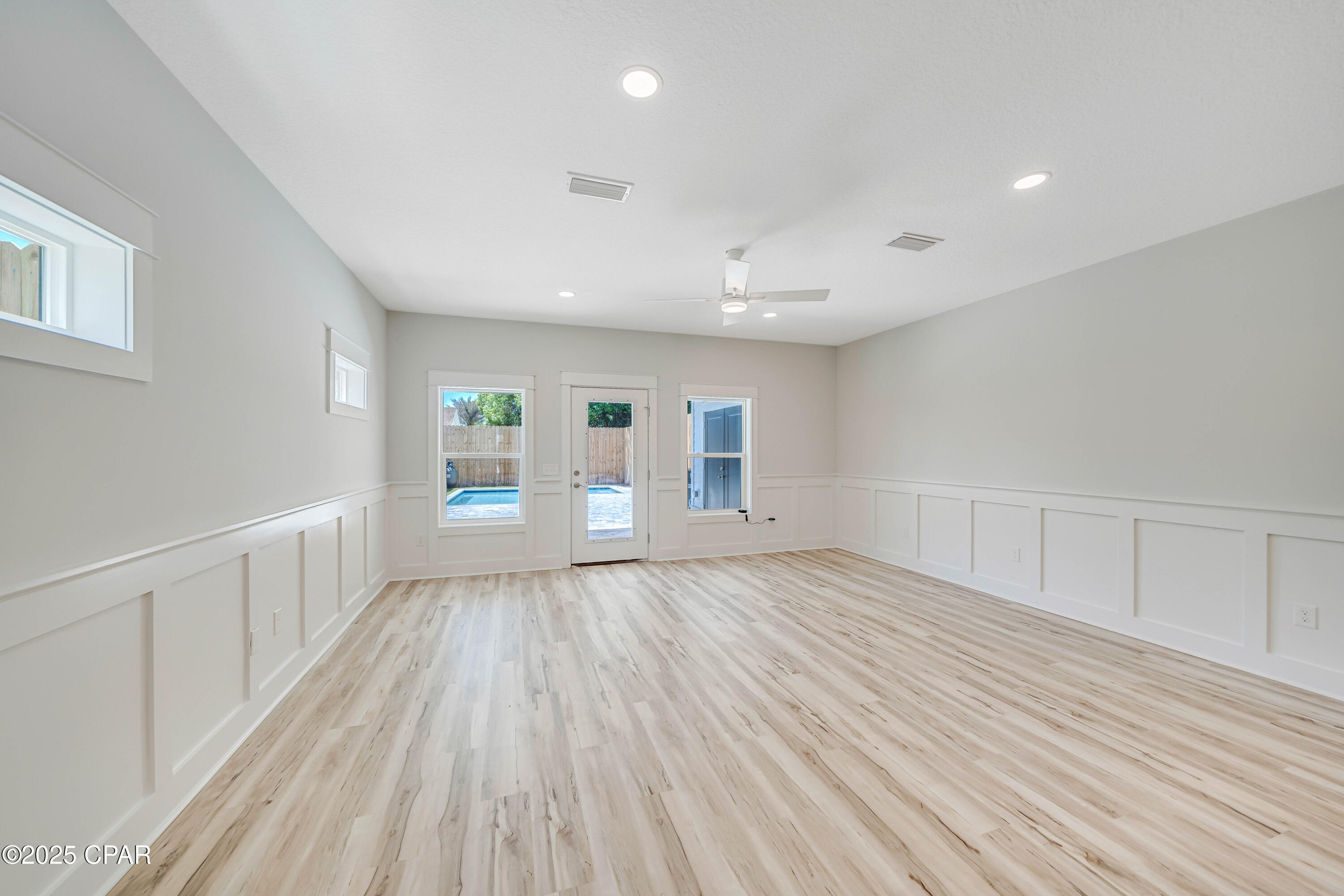 Image 10 For 309 Paridiso Place B