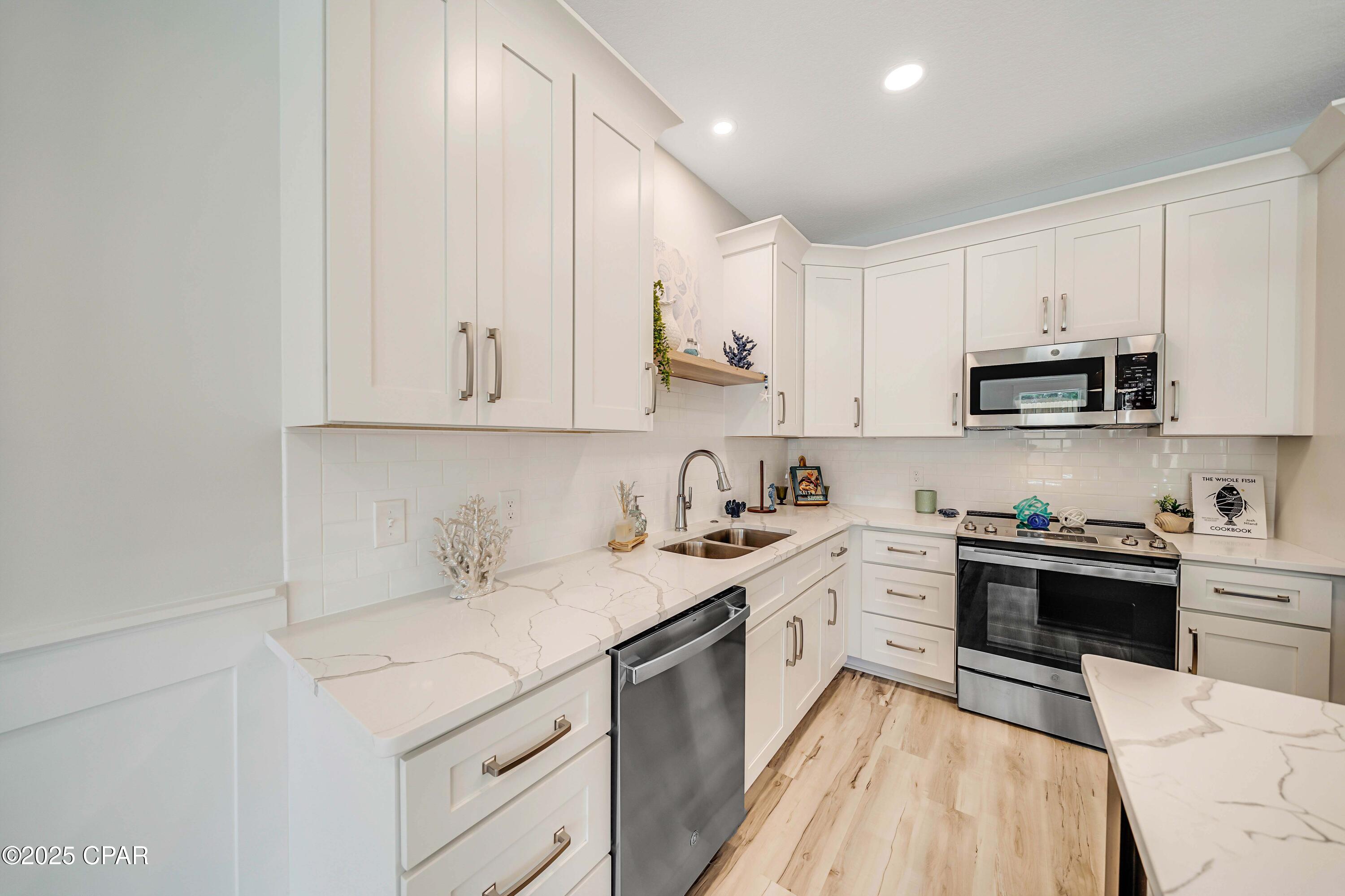 Image 19 For 309 Paridiso Place B