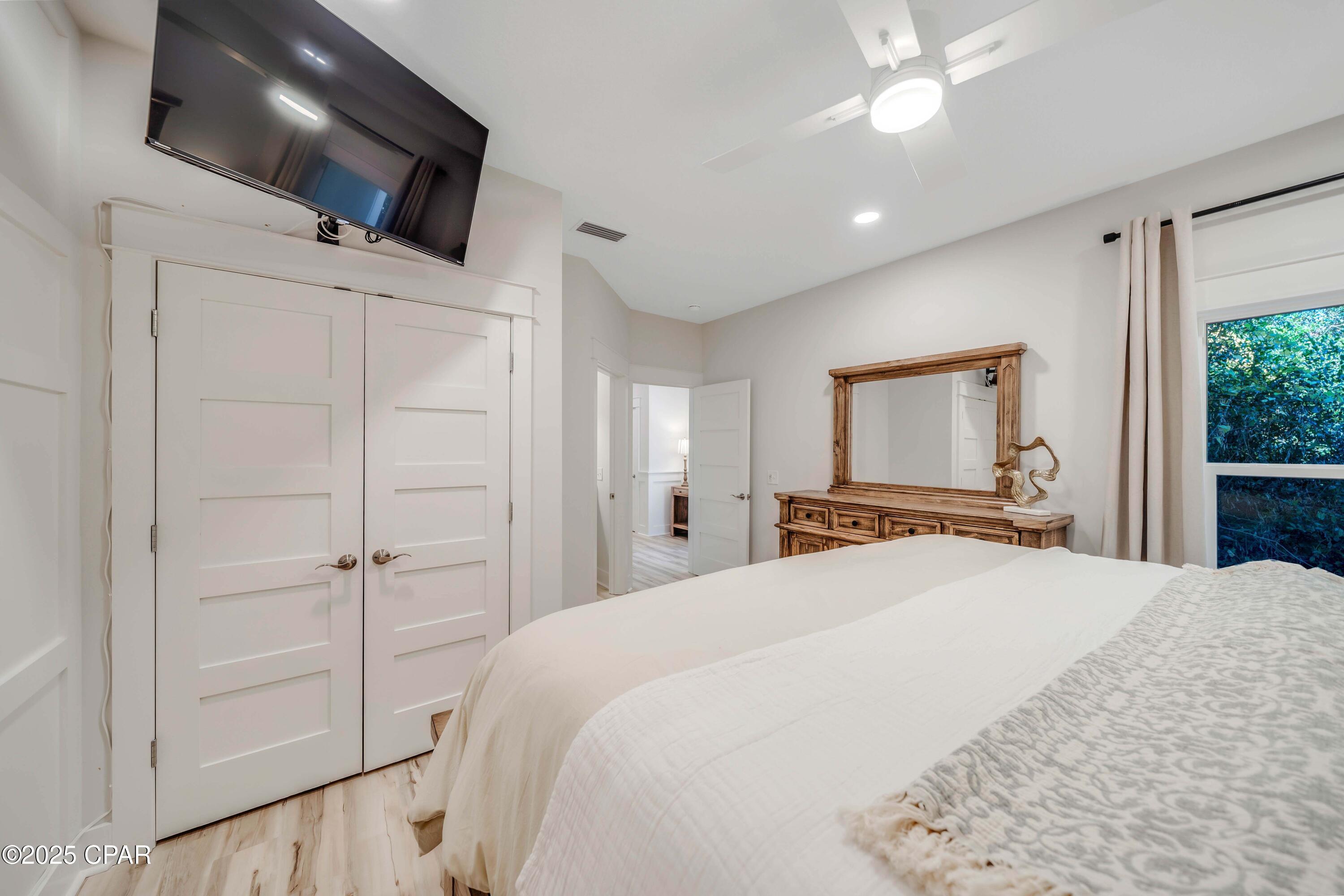 Image 27 For 309 Paridiso Place B